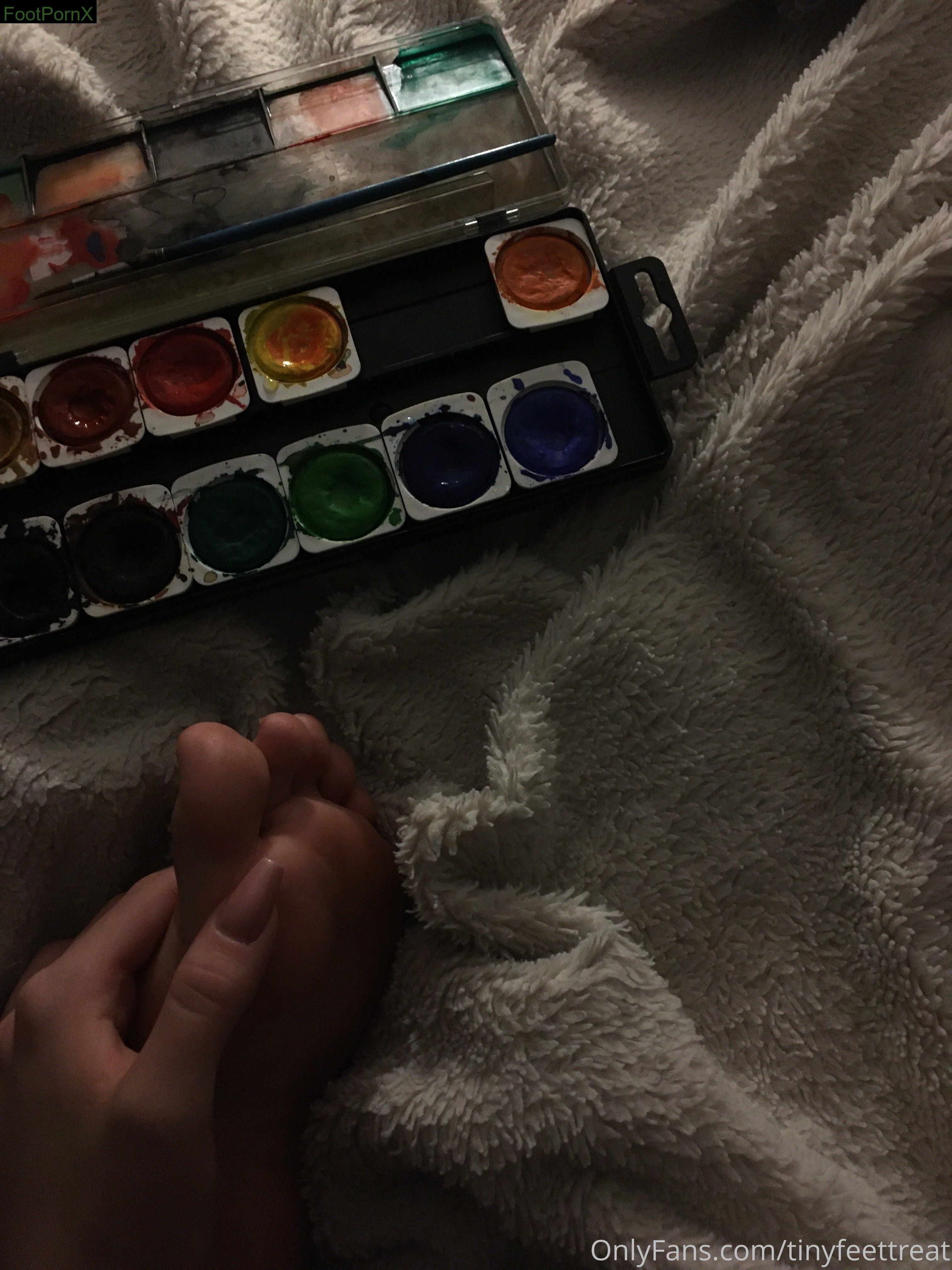 tinyfeettreat