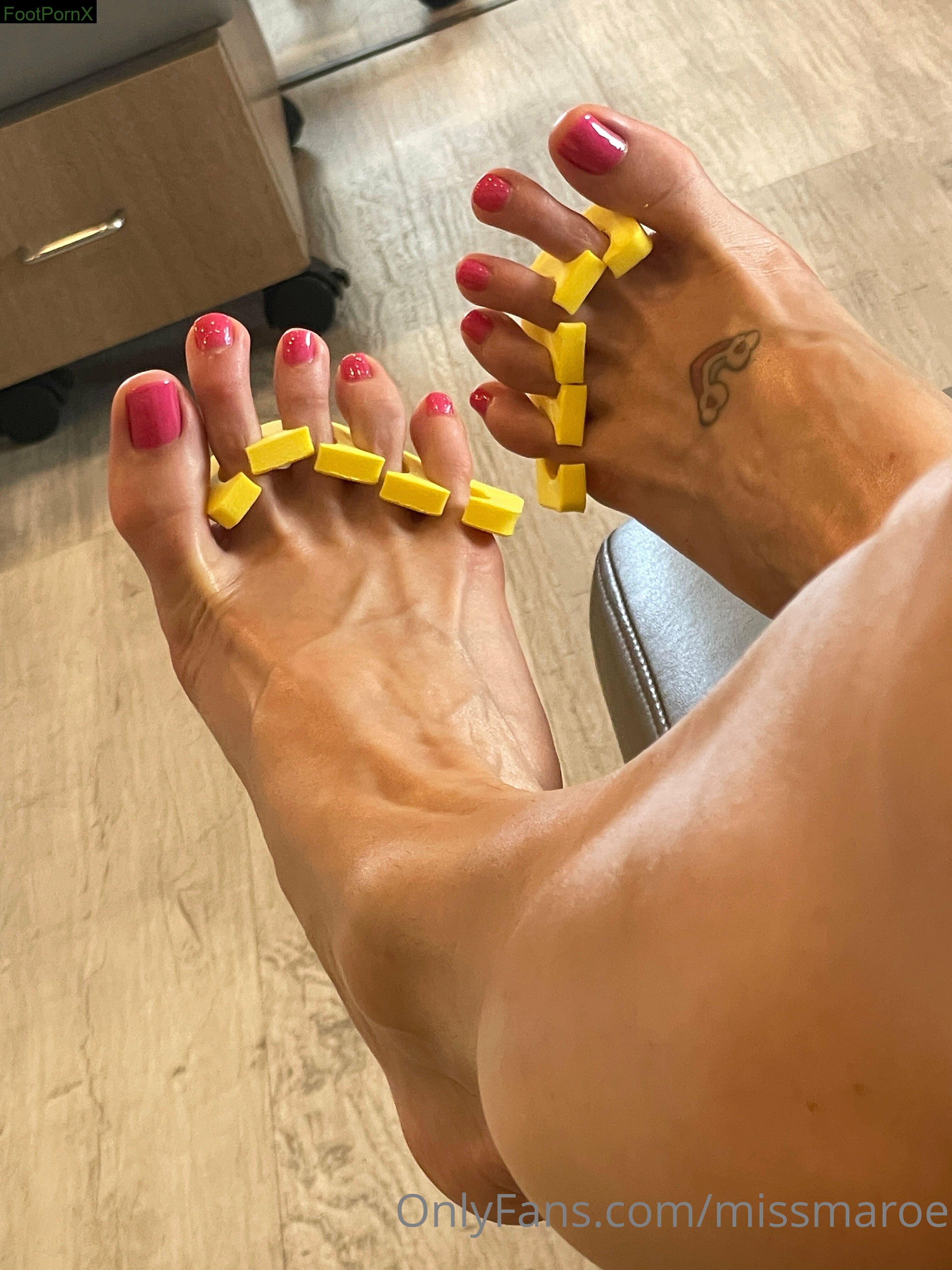 missmaroe feet photo 8
