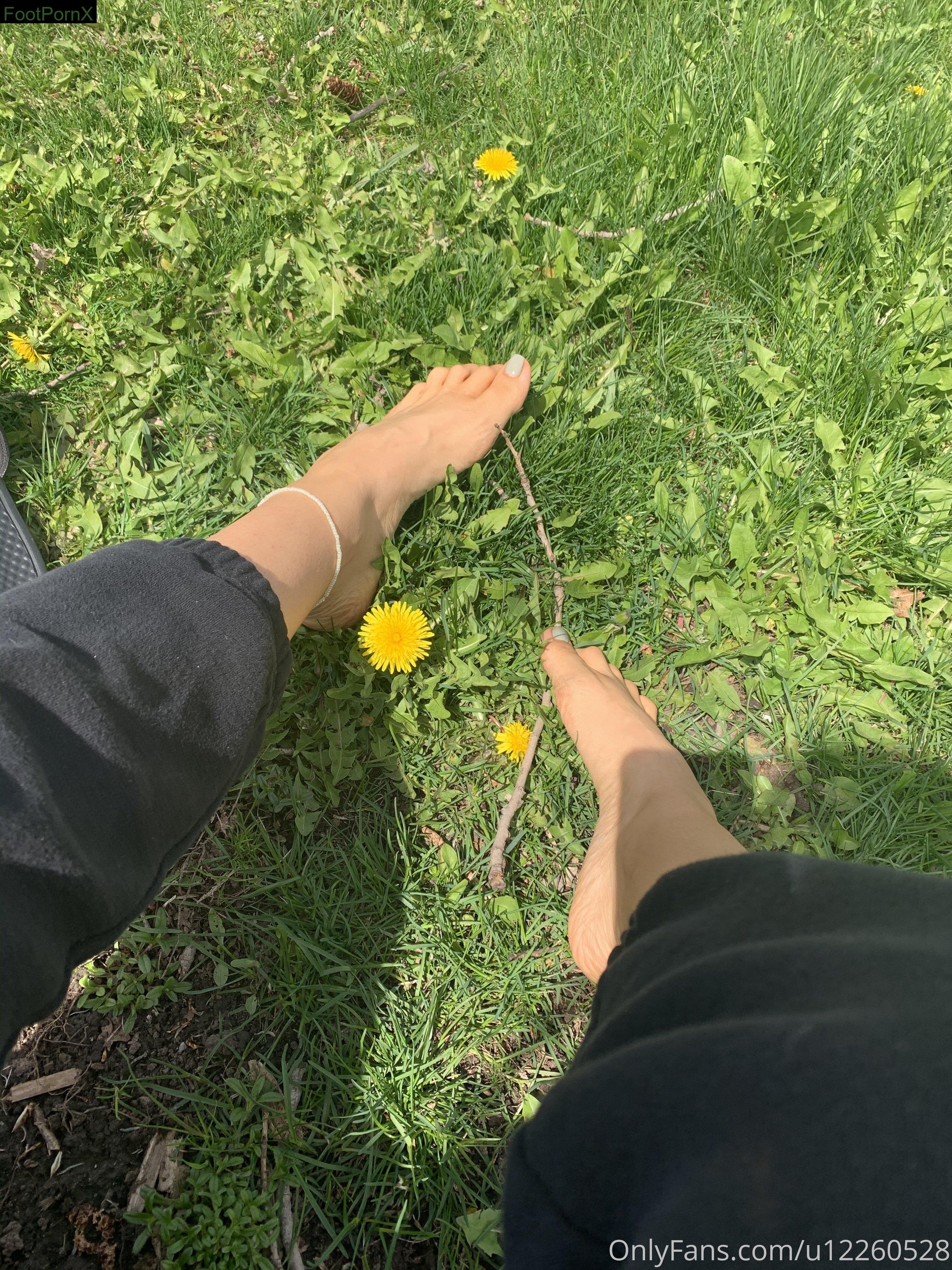 amberskyetoesies feet photo 3