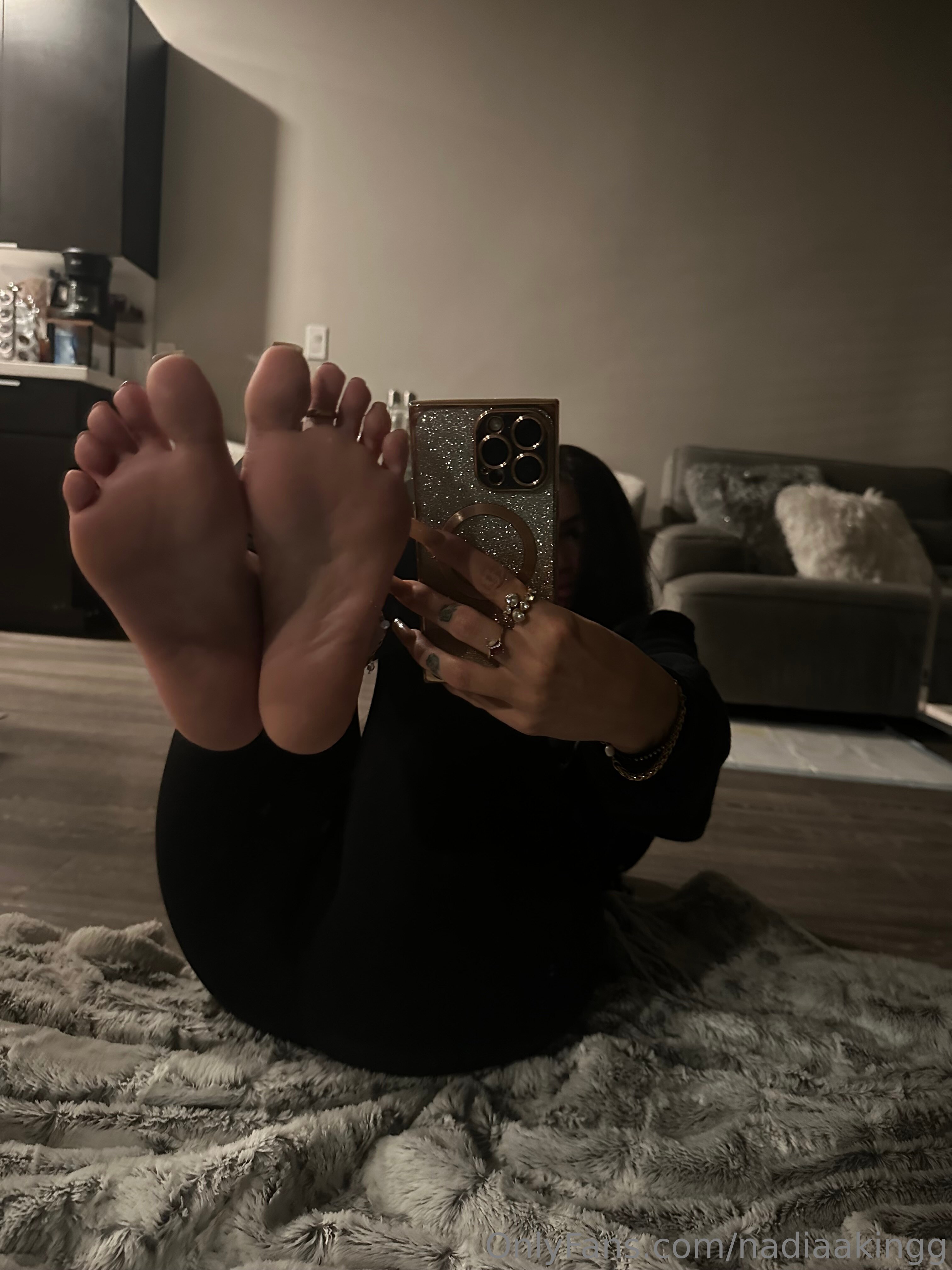 nadiaakingg feet photo 24