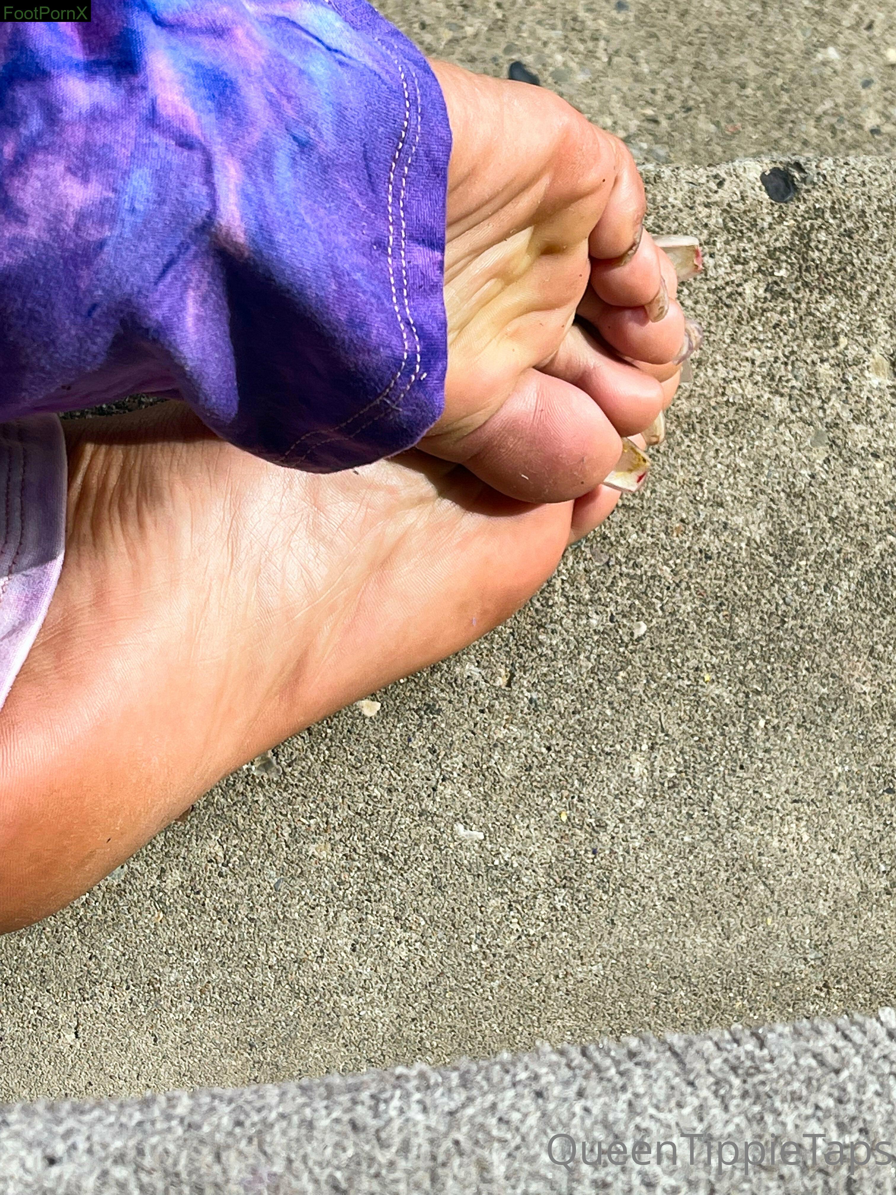 queentippietaps feet photo 3