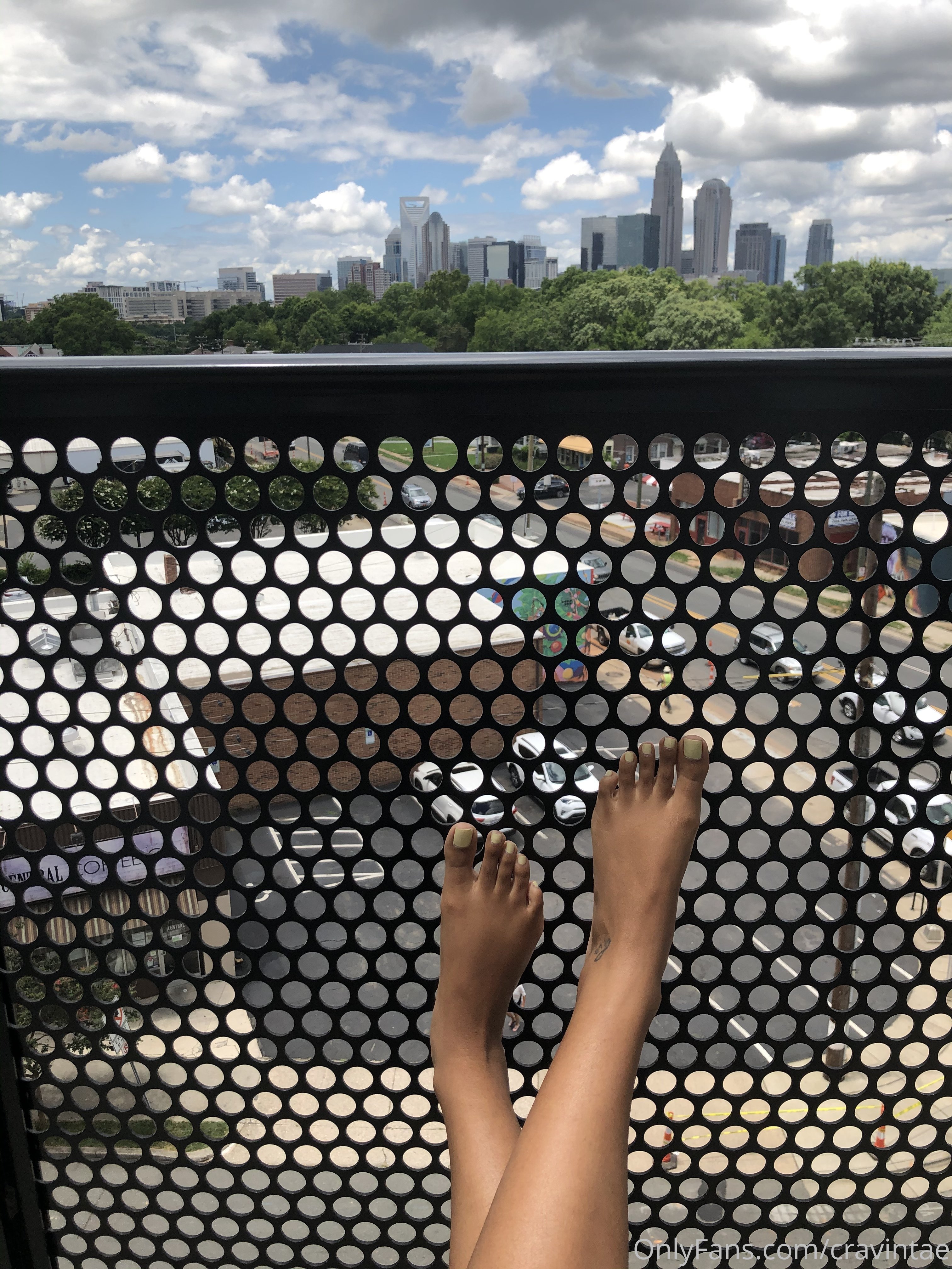 cravintae feet photo 8