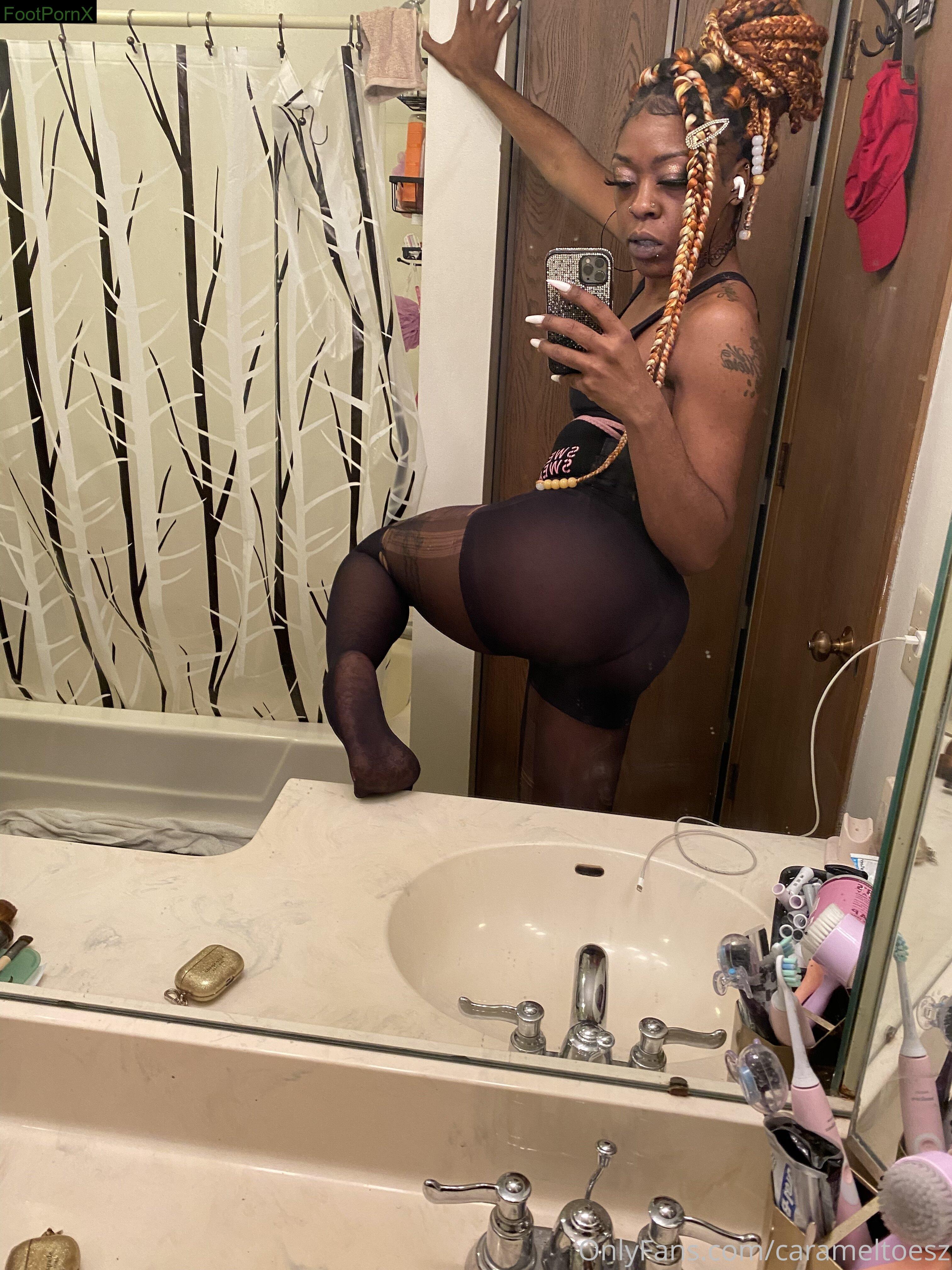 carameltoesz feet photo 9