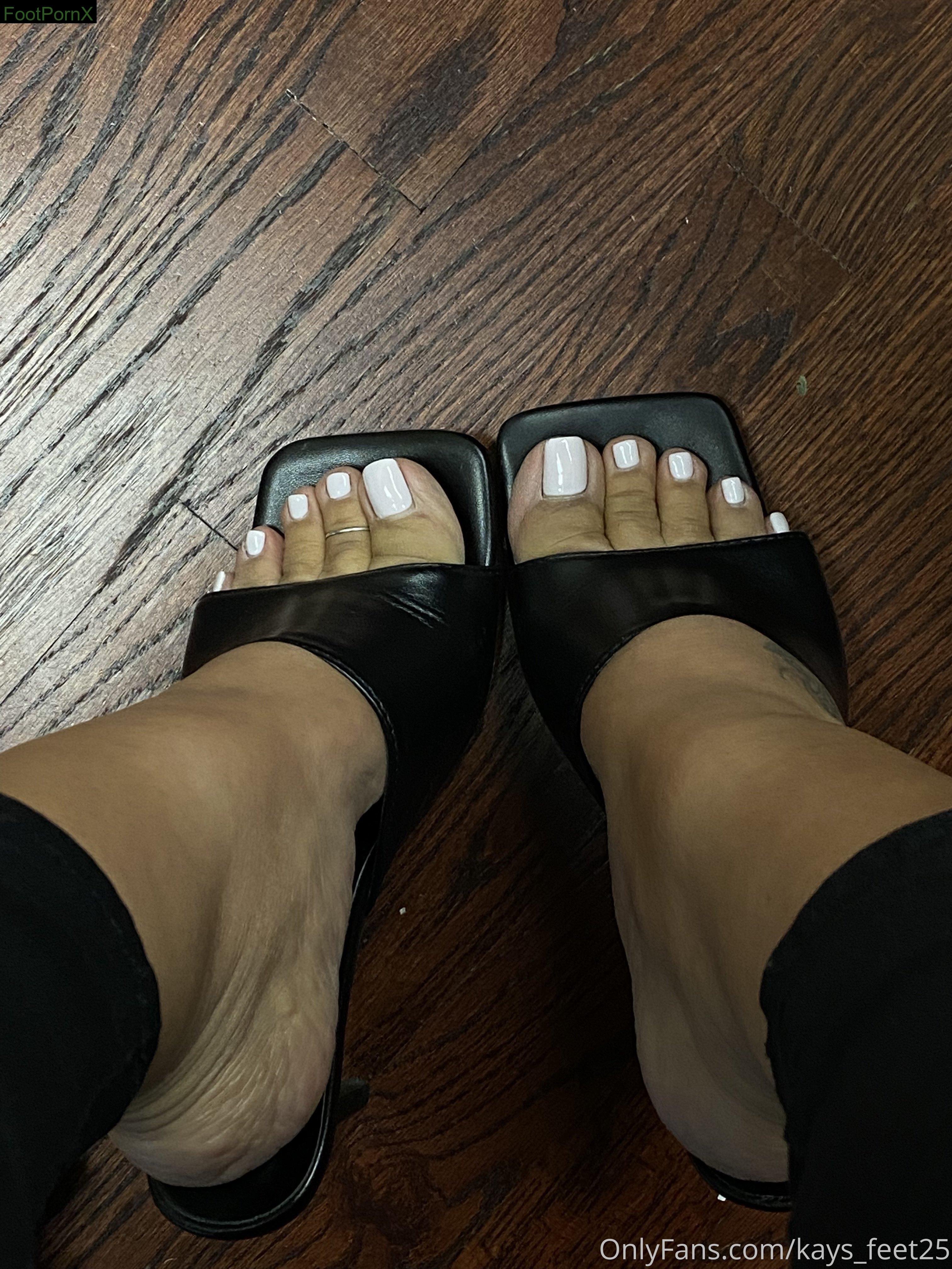kays_feet25 feet photo 5