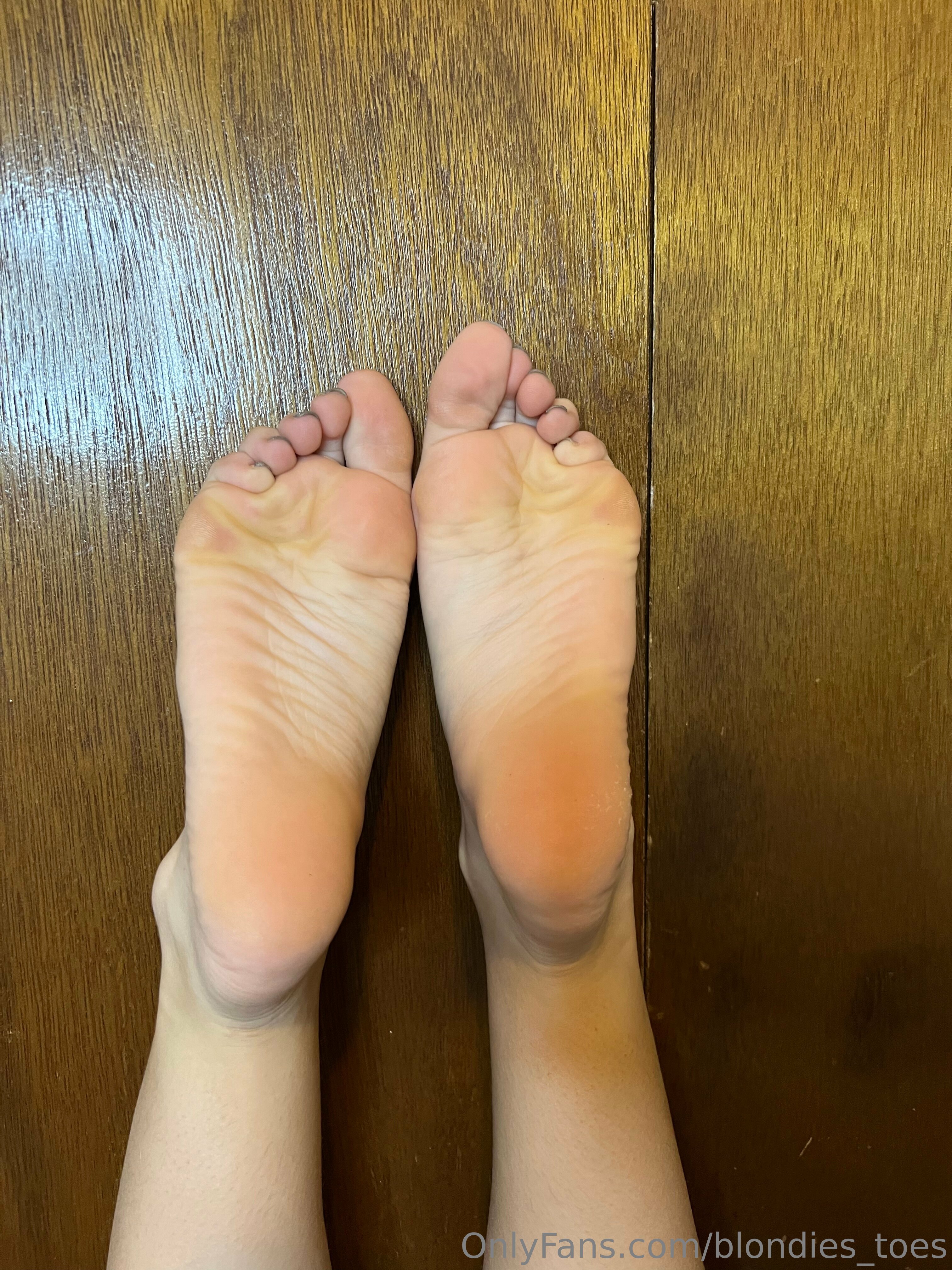 brees_feet1 feet photo 5