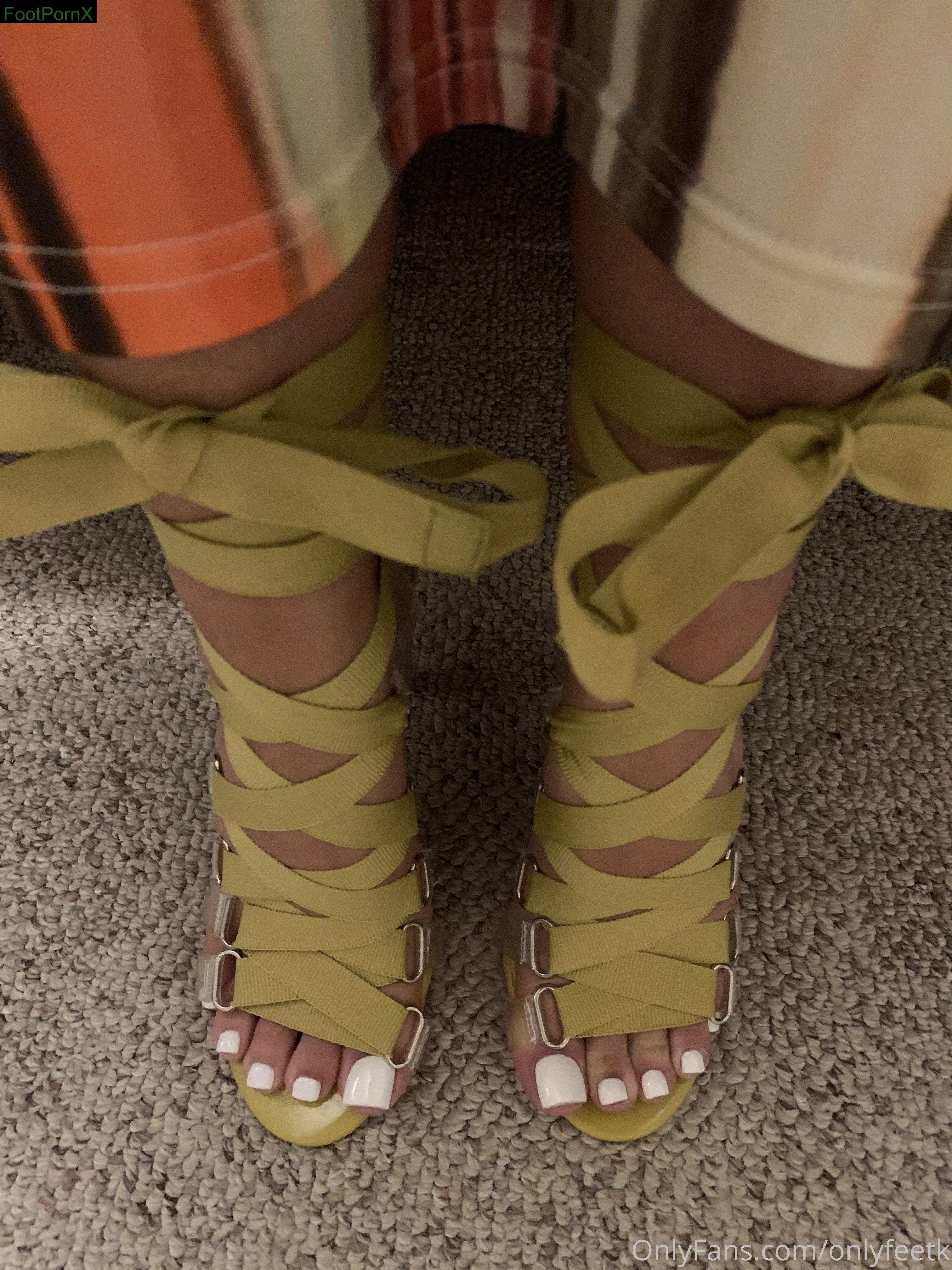 pinkprinsessa feet photo 3