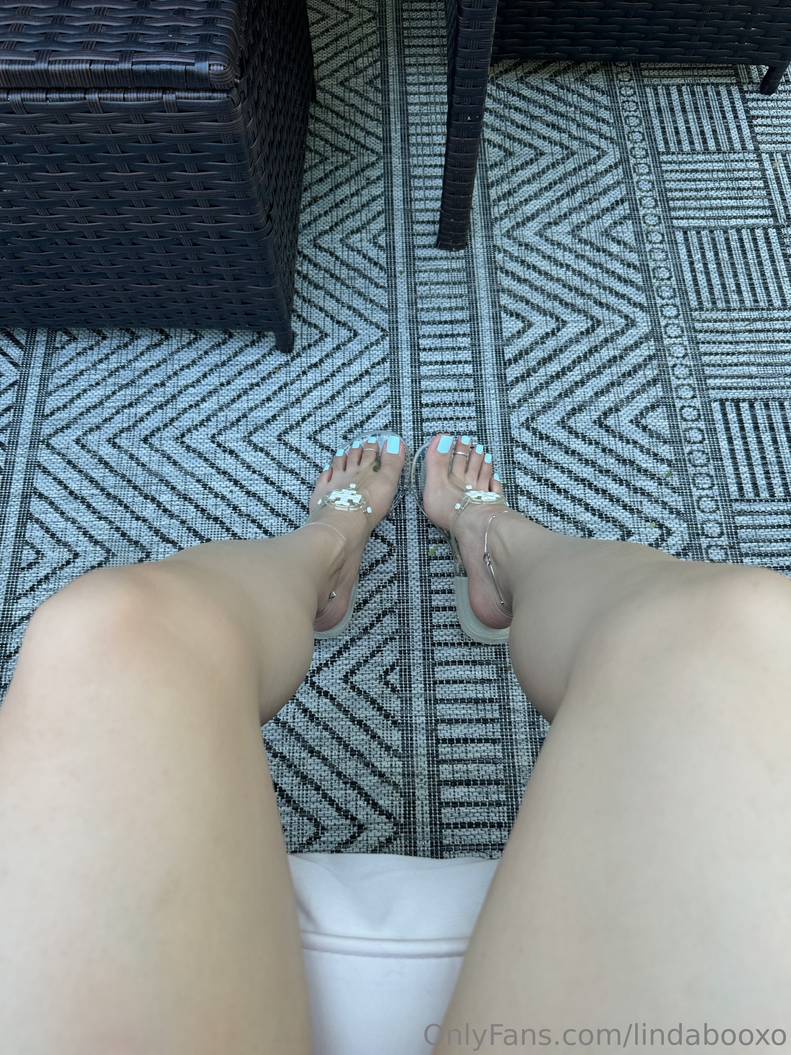 lindabooxo feet photo 4