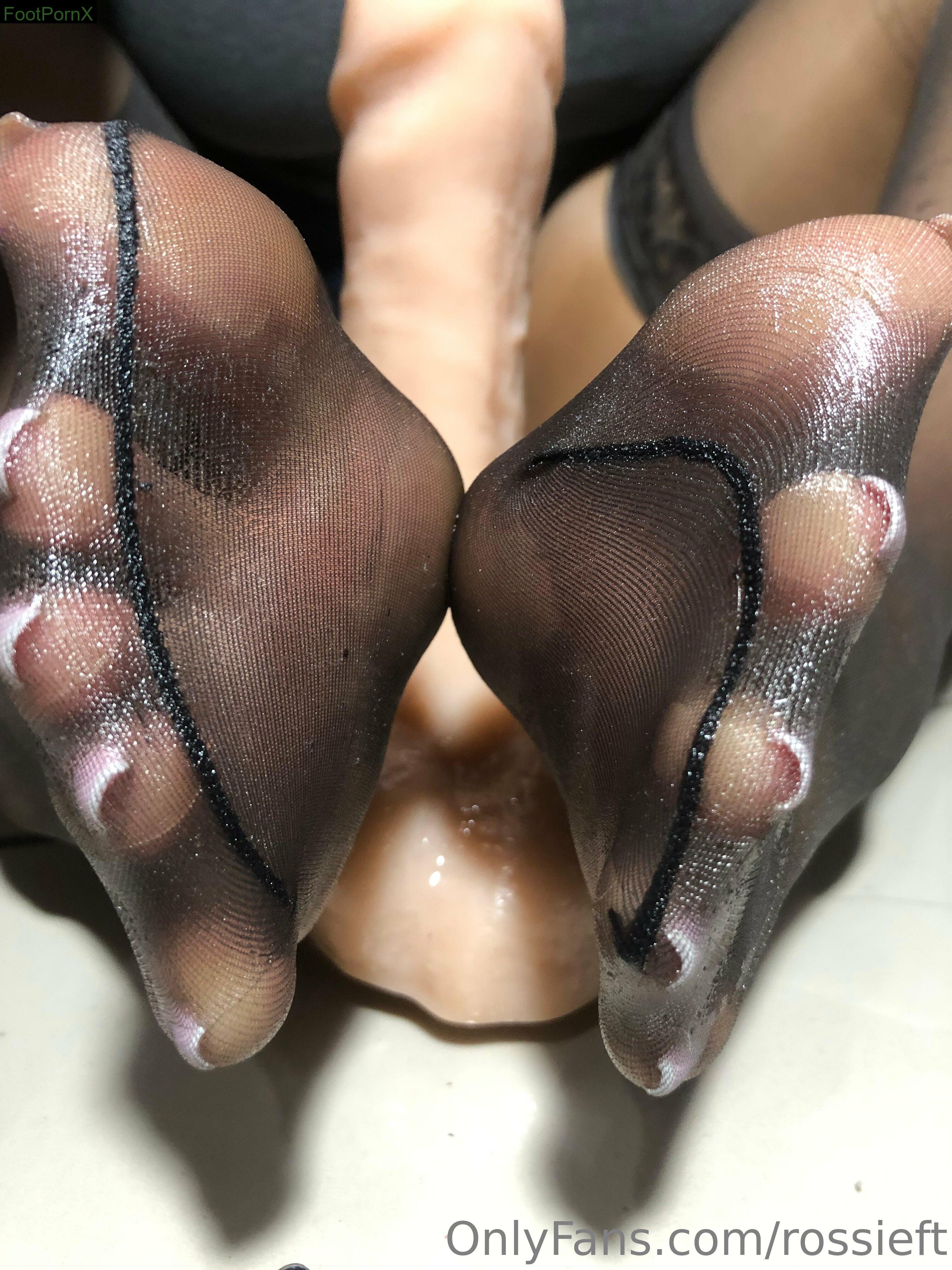 rossieft feet photo 5