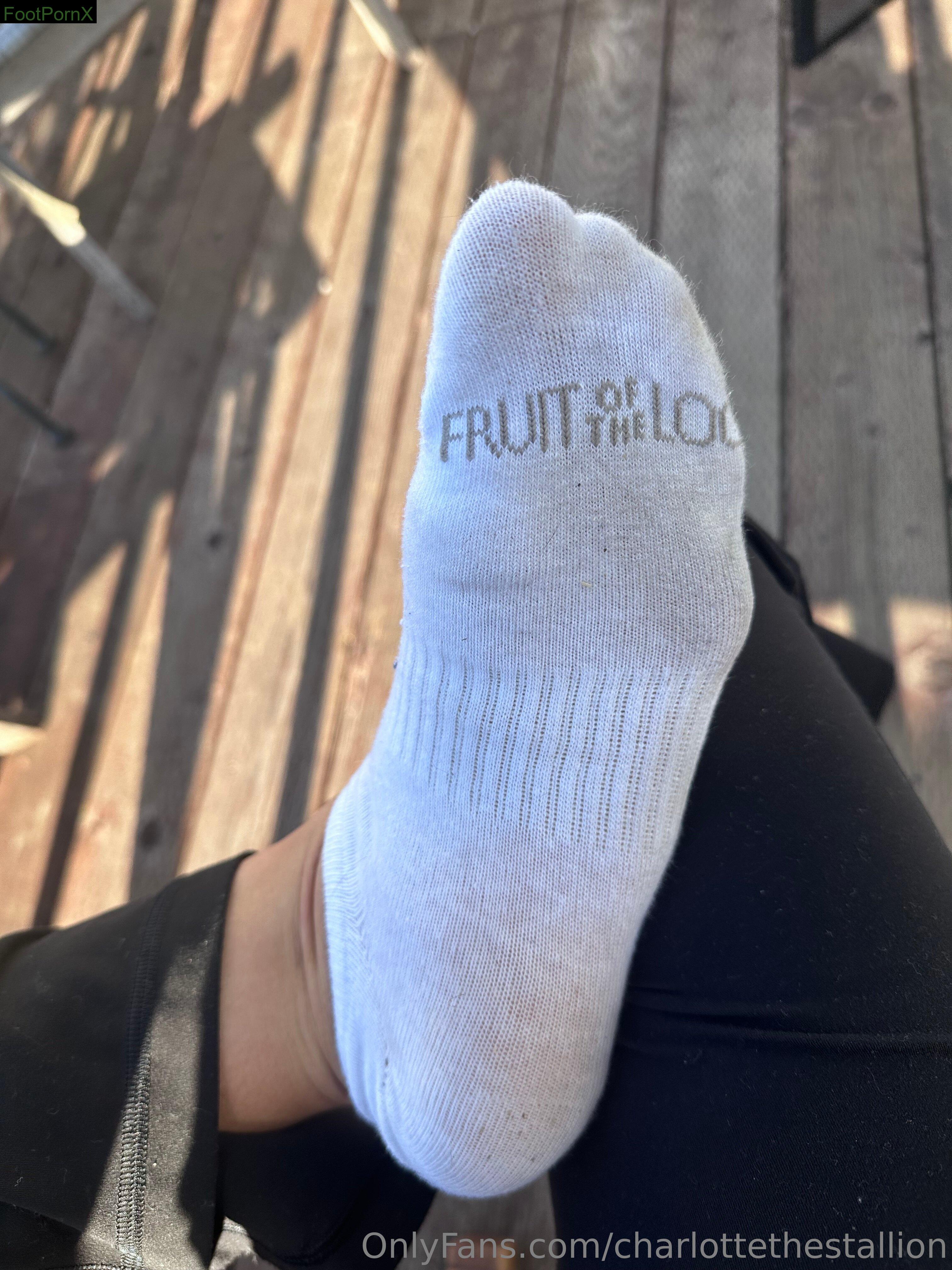 charlottethestallion feet photo 11