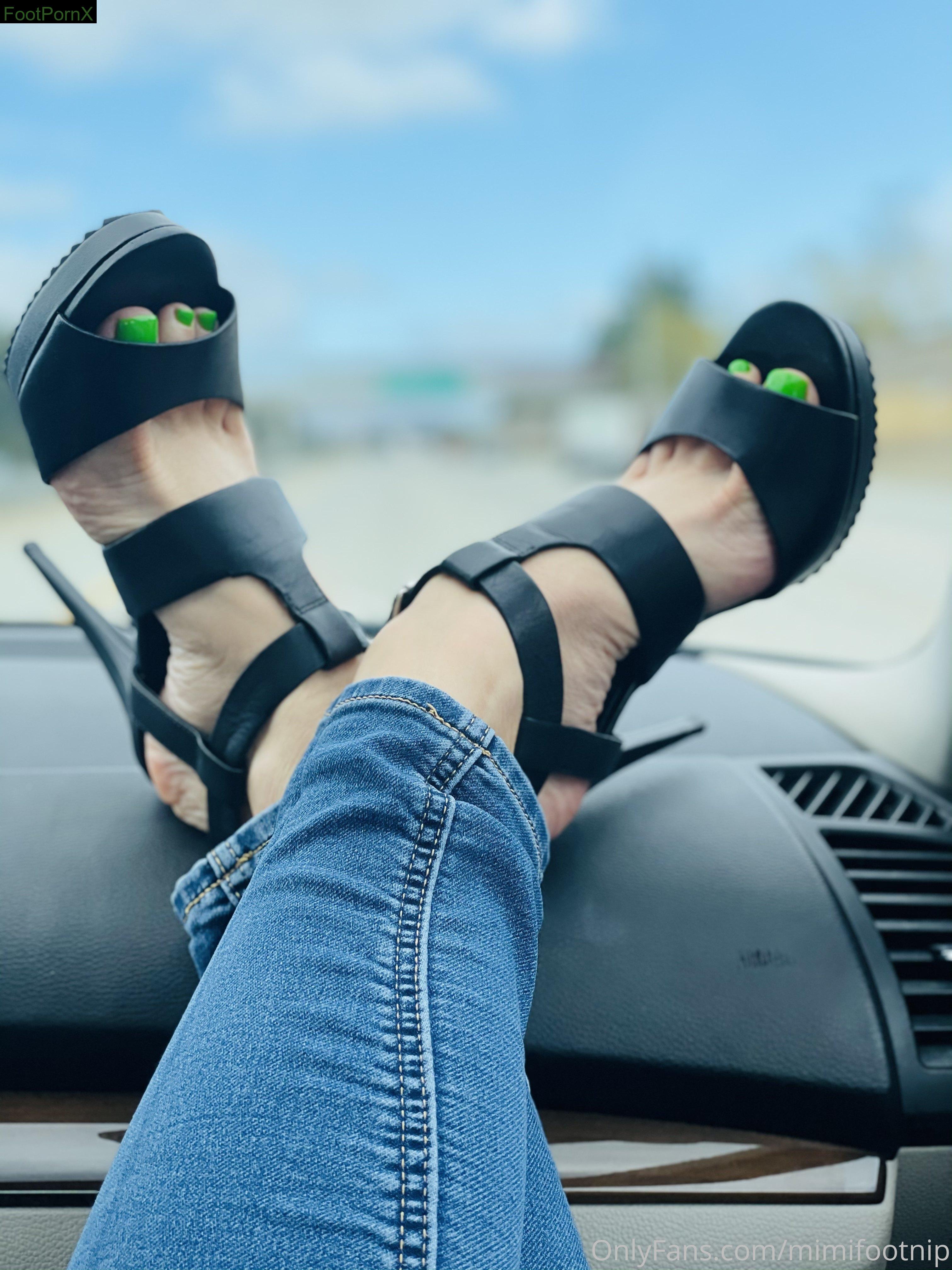 mimifootnip feet photo 18