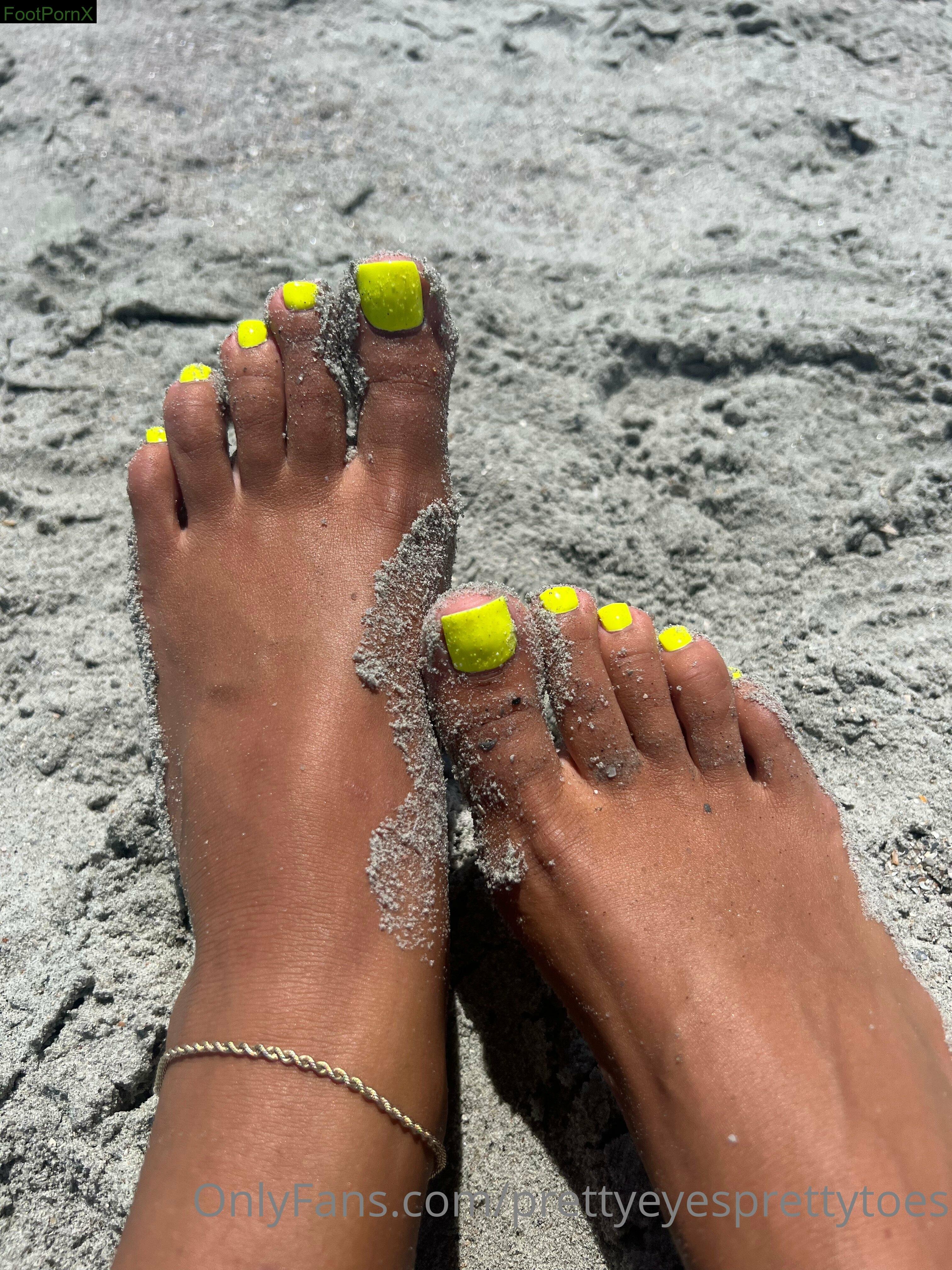 prettyeyesprettytoes feet photo 8