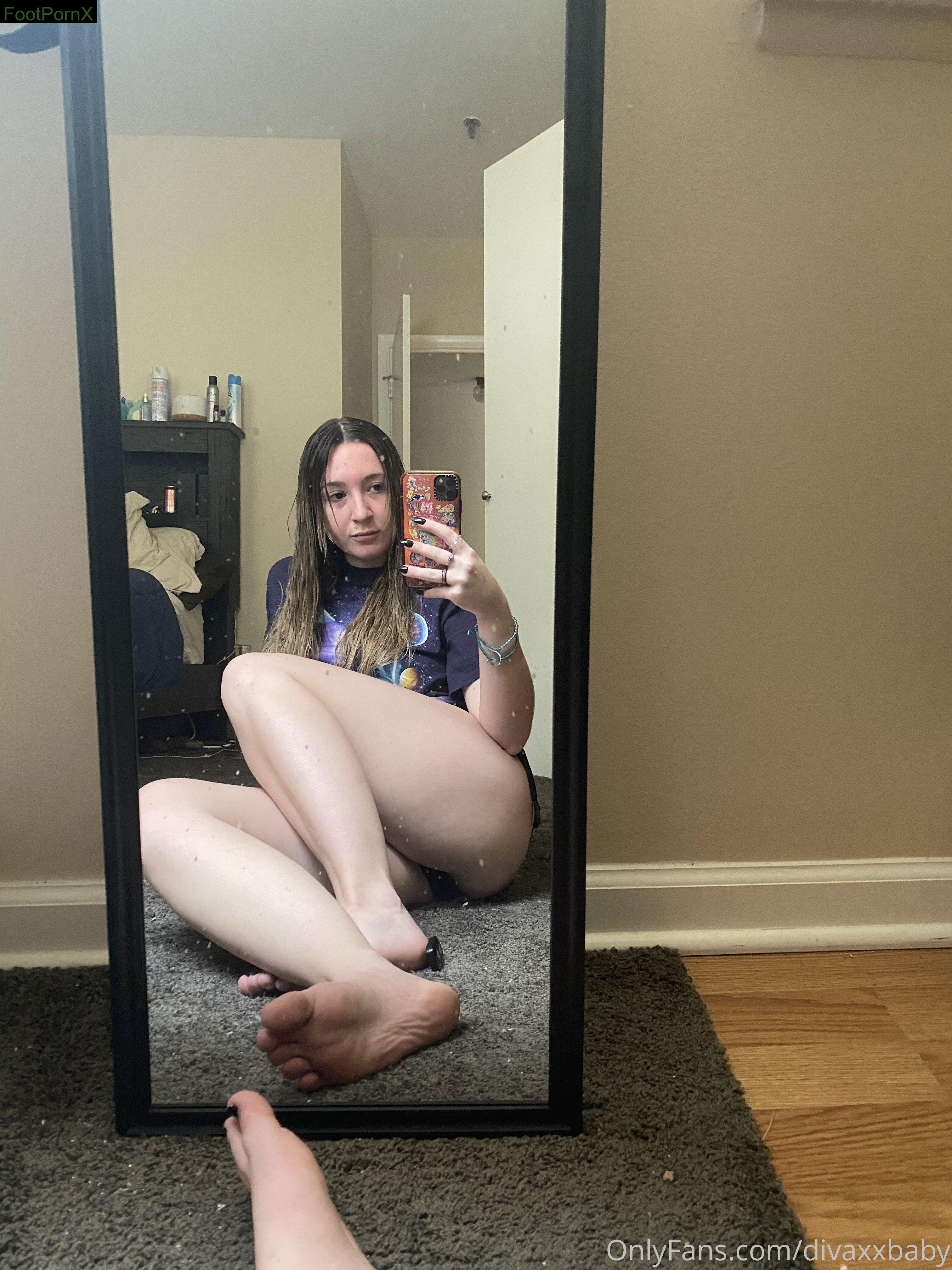 divaxxbaby feet photo 5