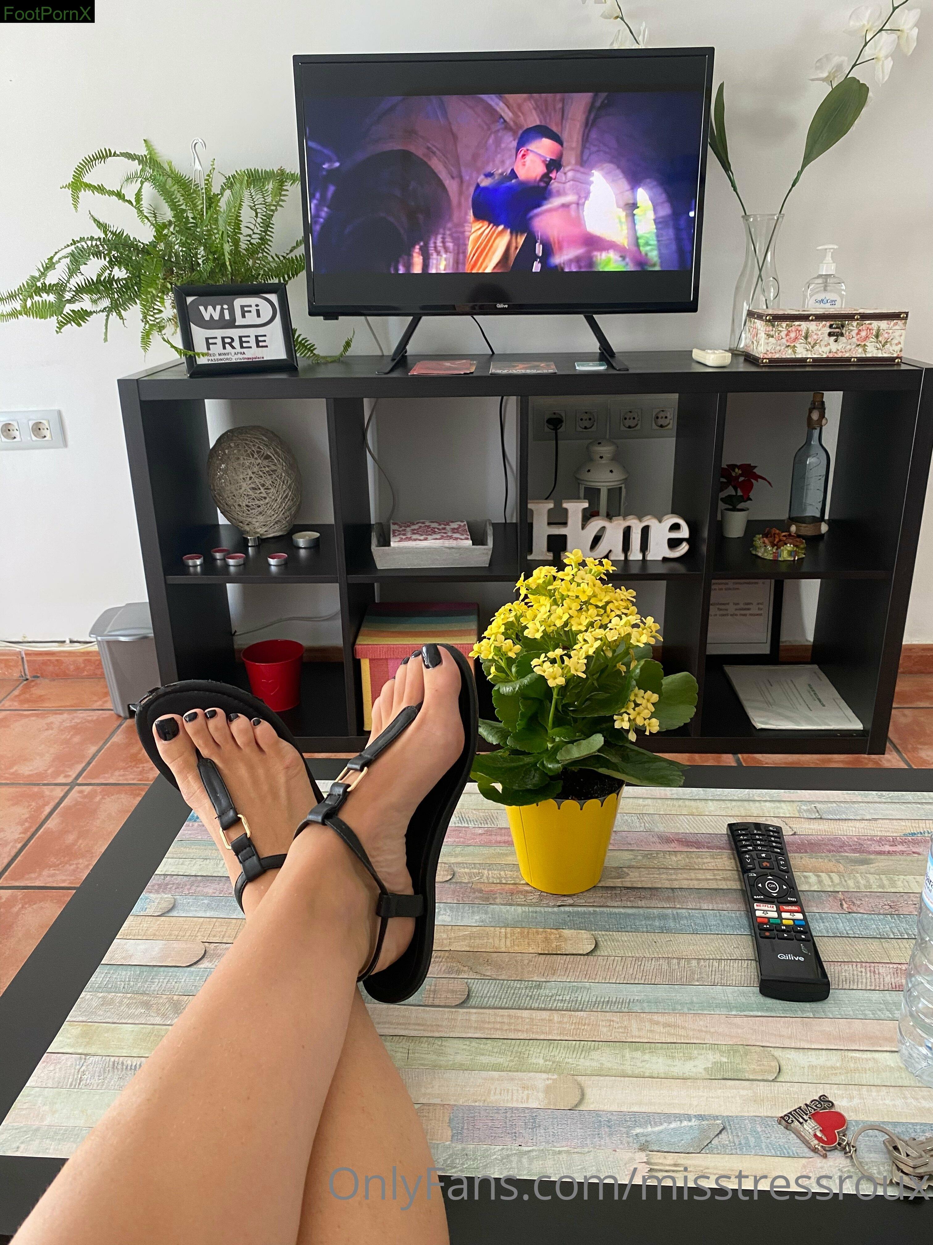 misstressroux feet photo 5