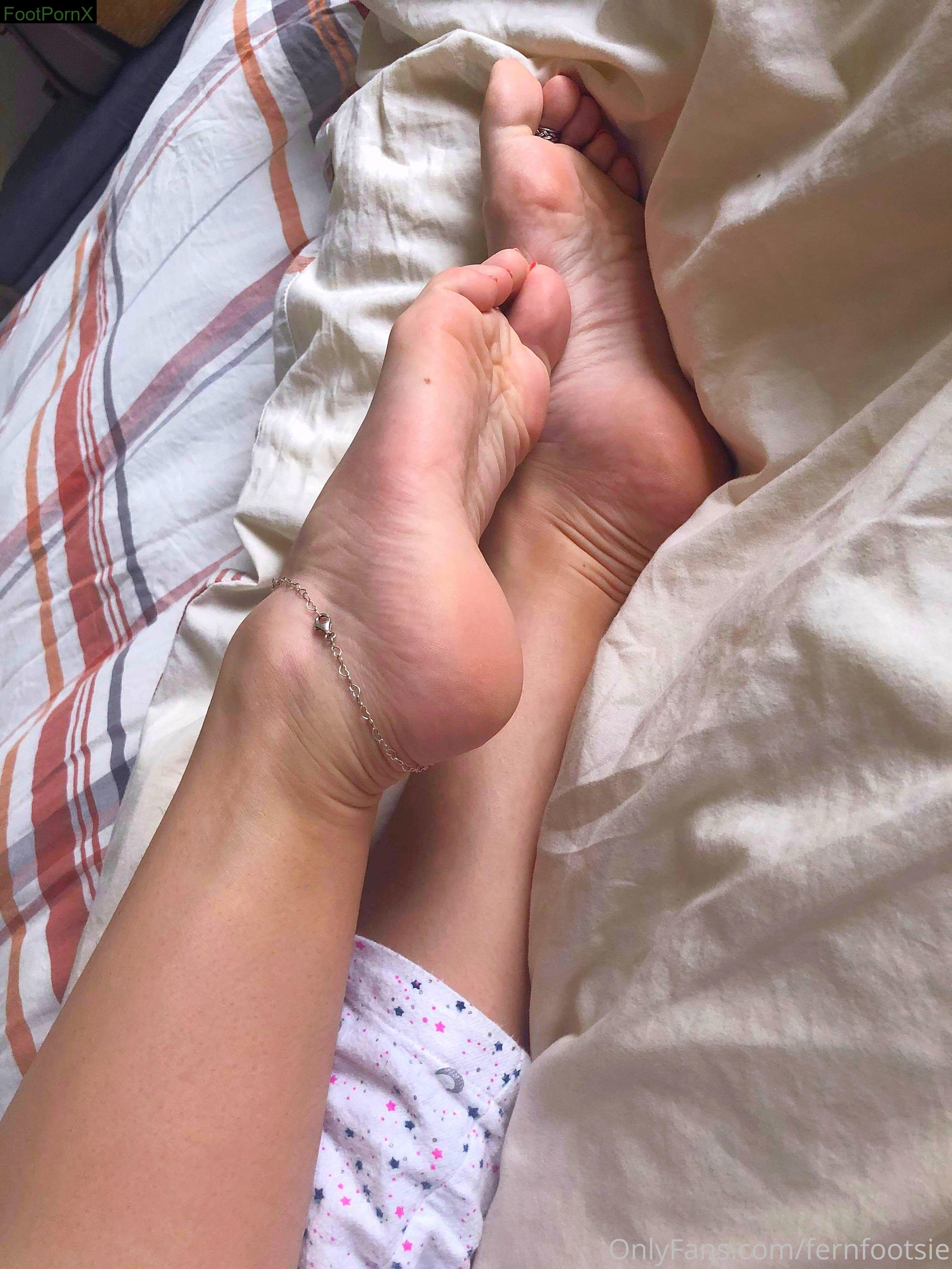 fernfootsie feet photo 16