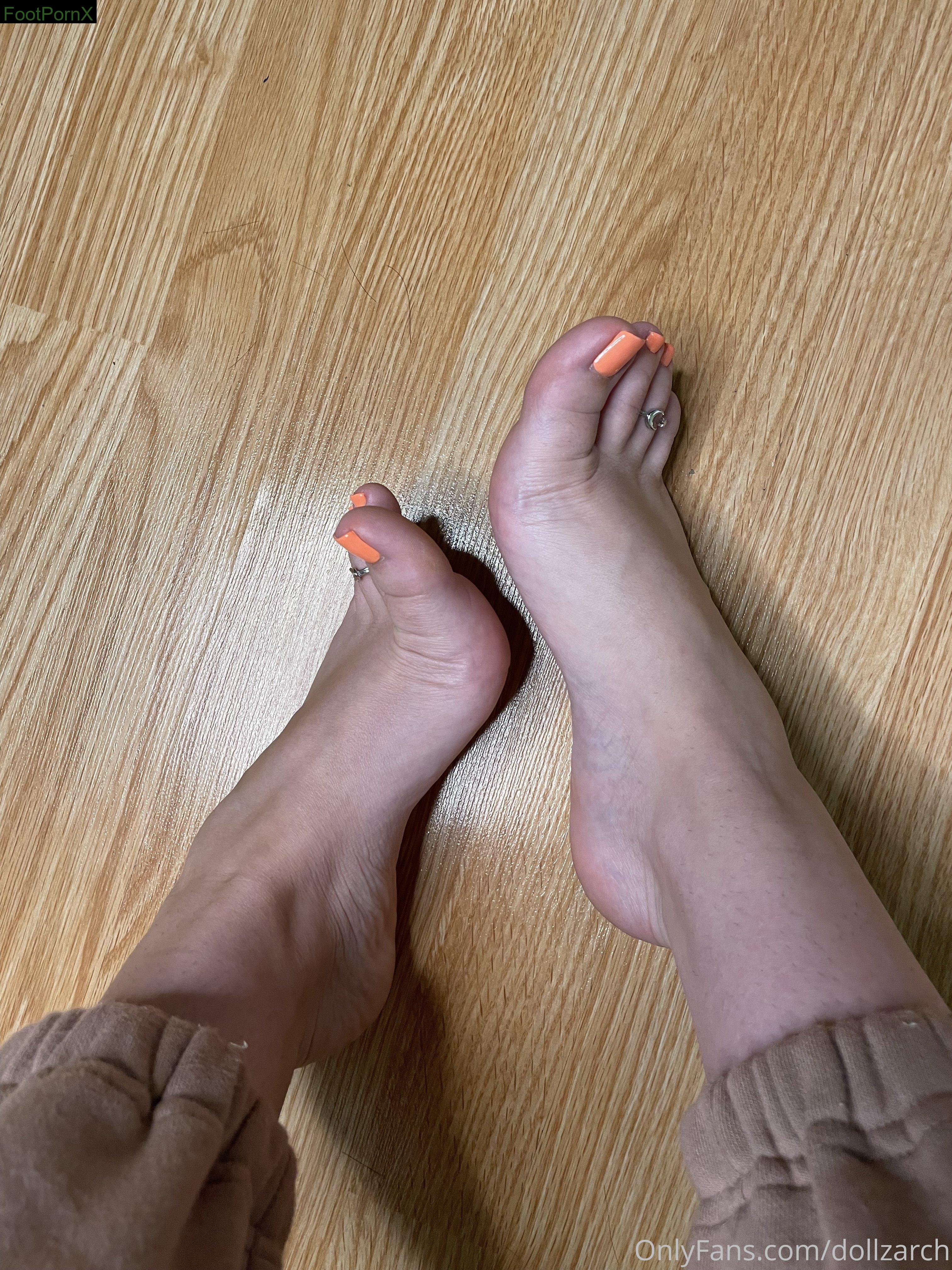 dollsarch feet photo 3