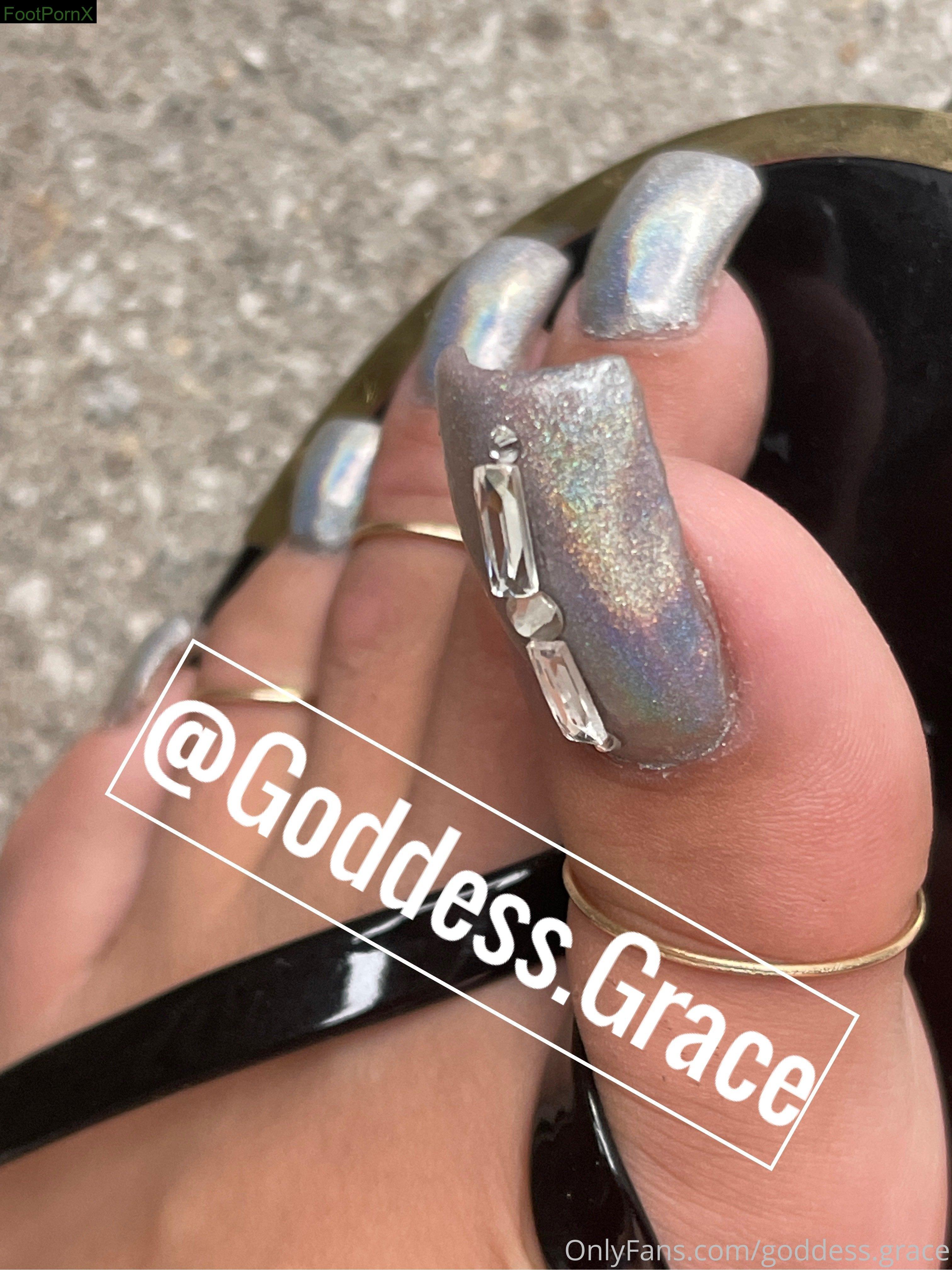 goddess.grace feet photo 18