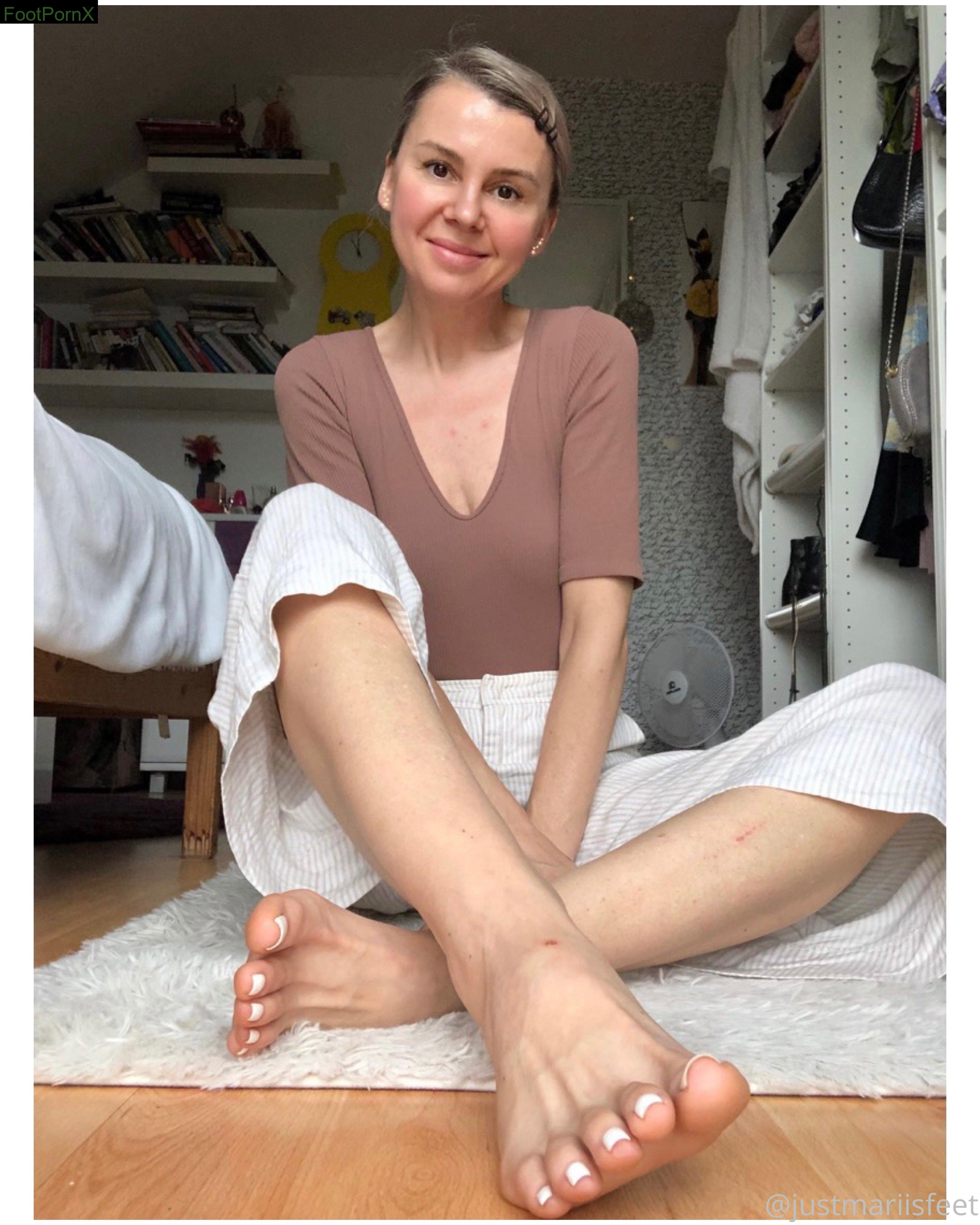 justmariisfeetofficial feet photo 14
