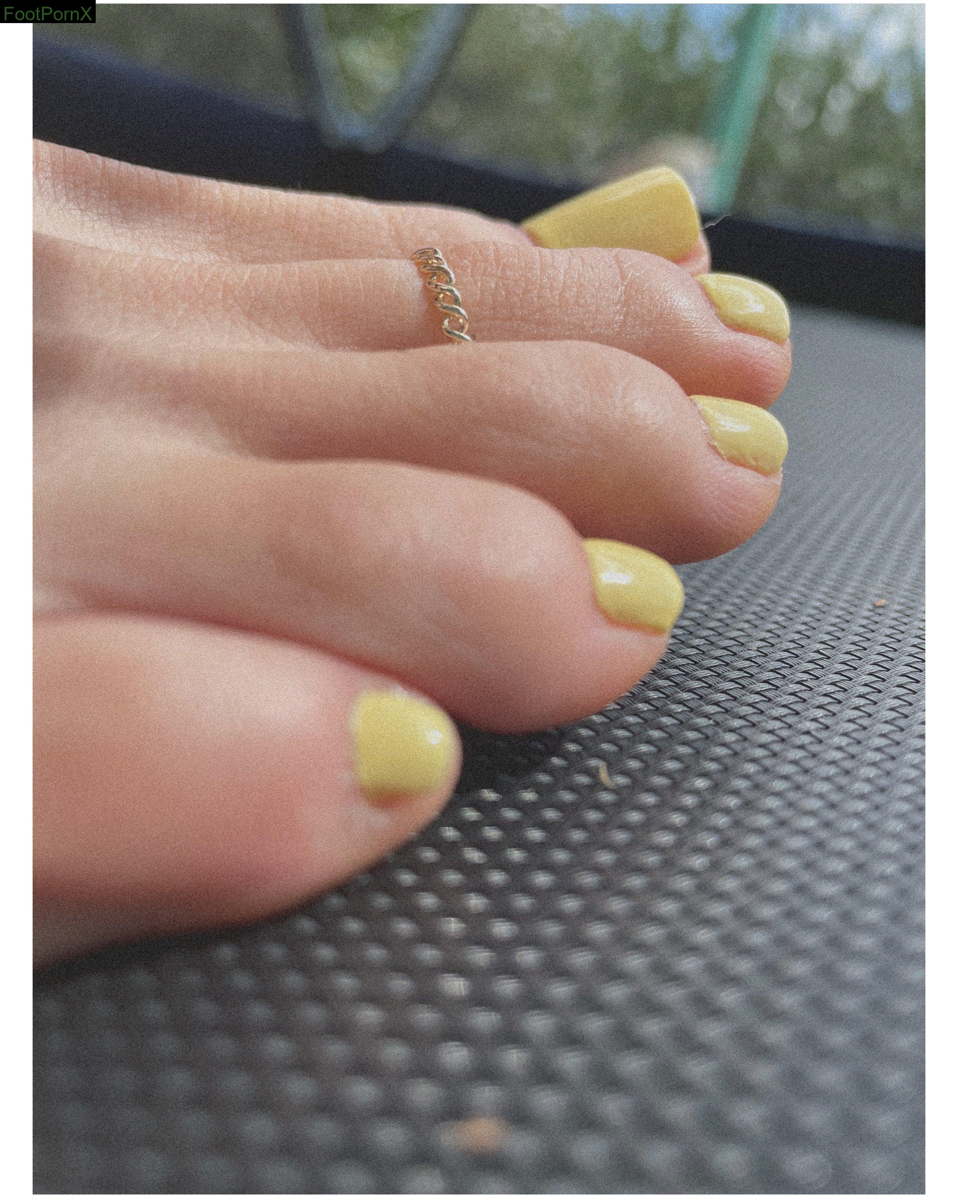 justmariisfeetofficial feet photo 3