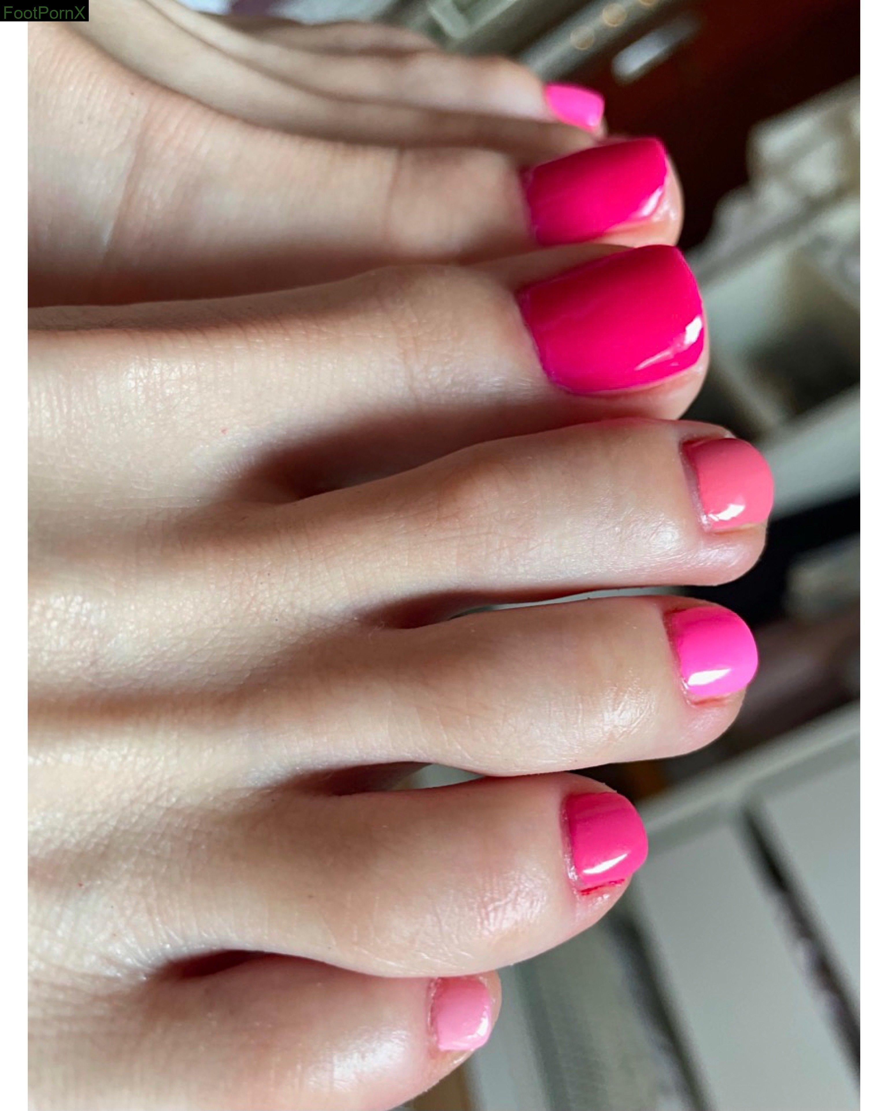 justmariisfeetofficial feet photo 8