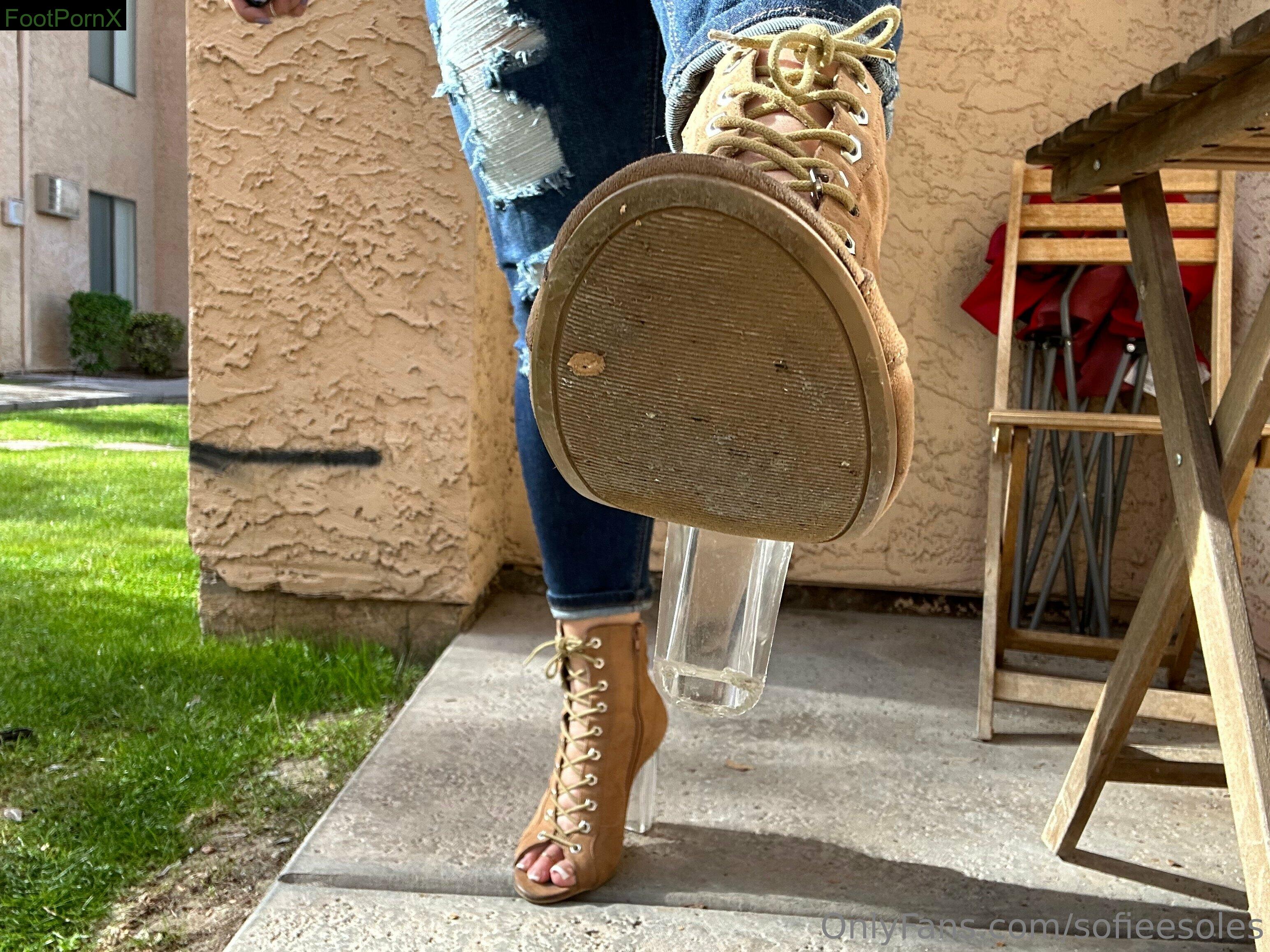 sofieesoles feet photo 9