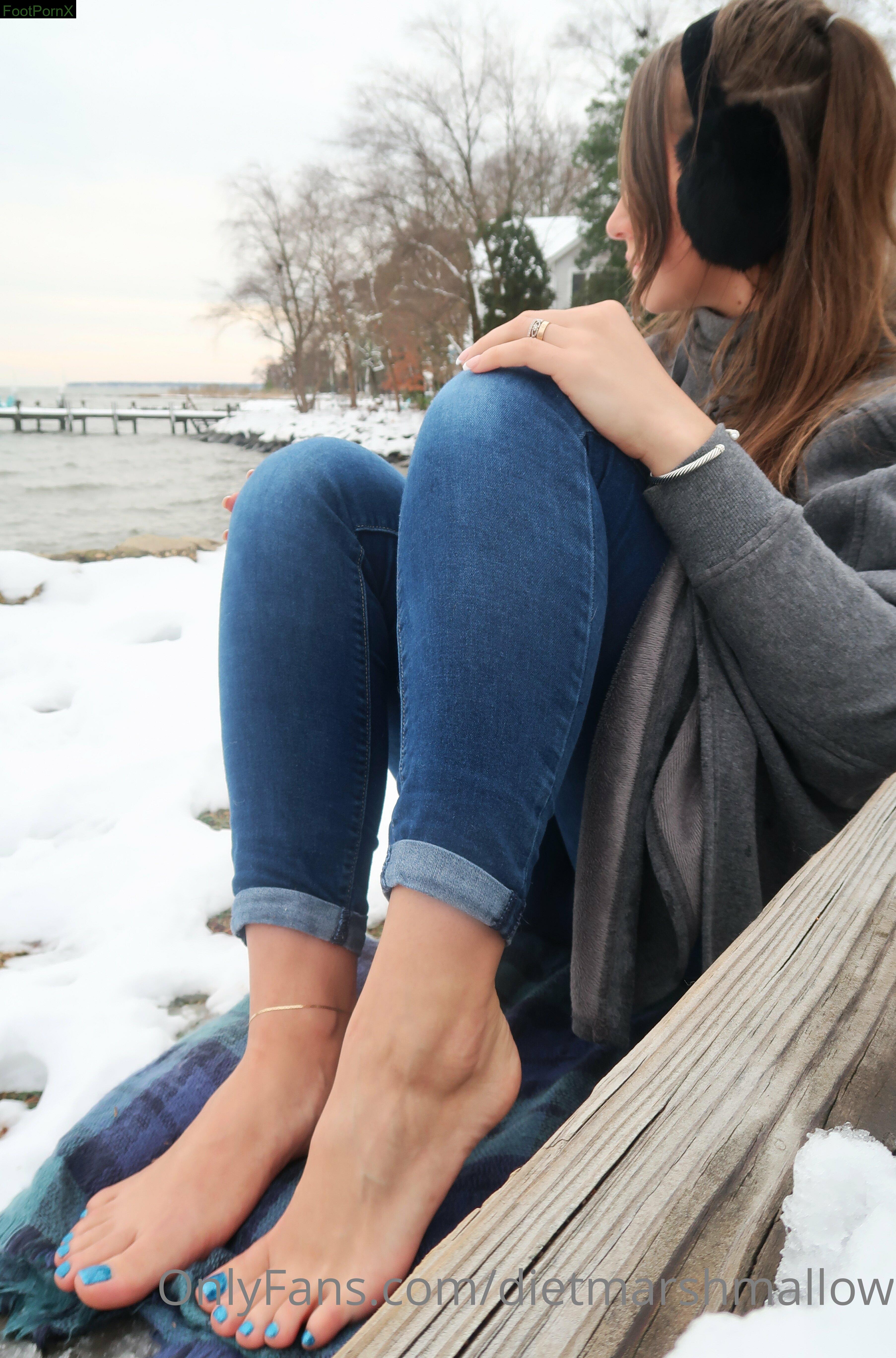 dietmarshmallow feet photo 4