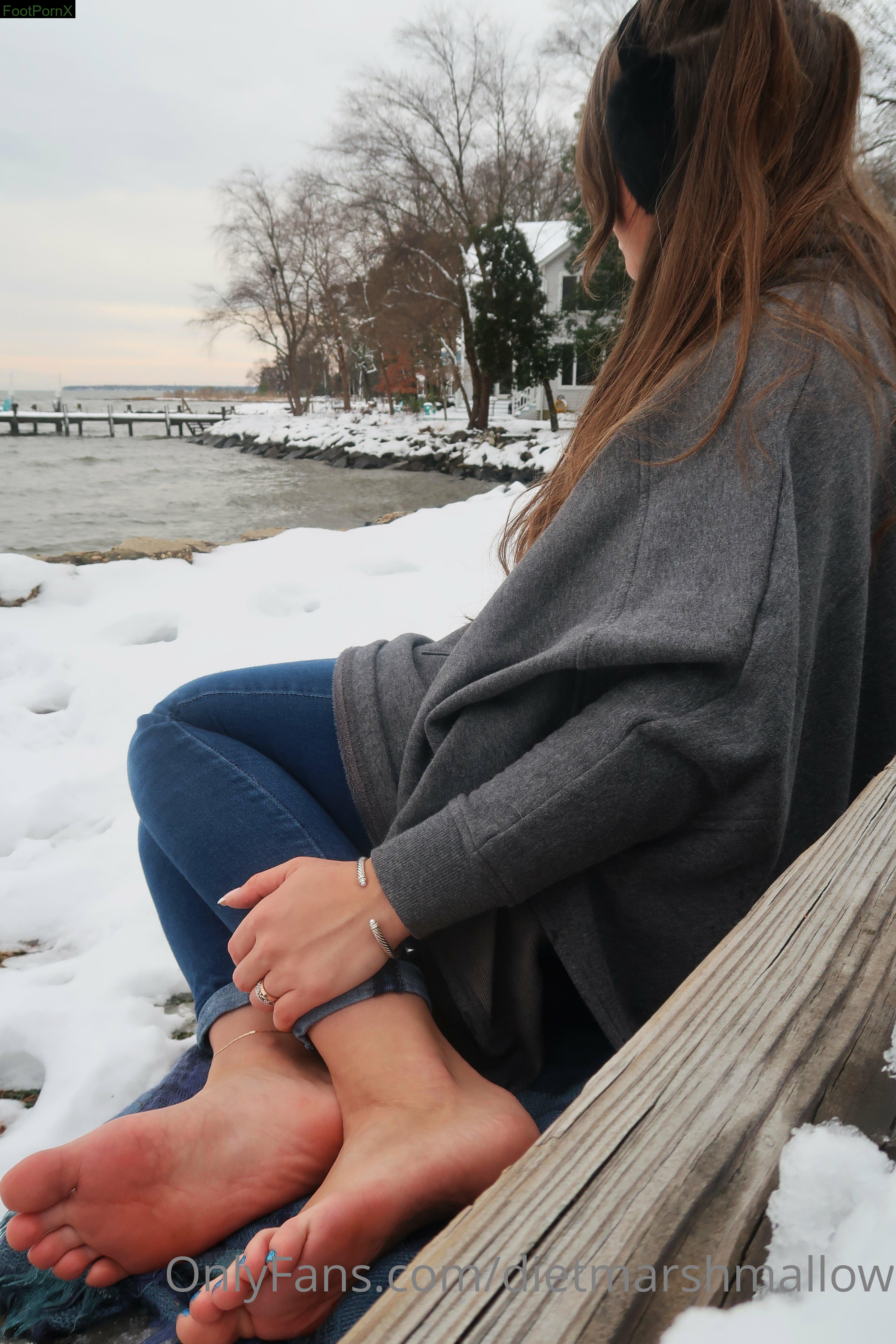 dietmarshmallow feet photo 14