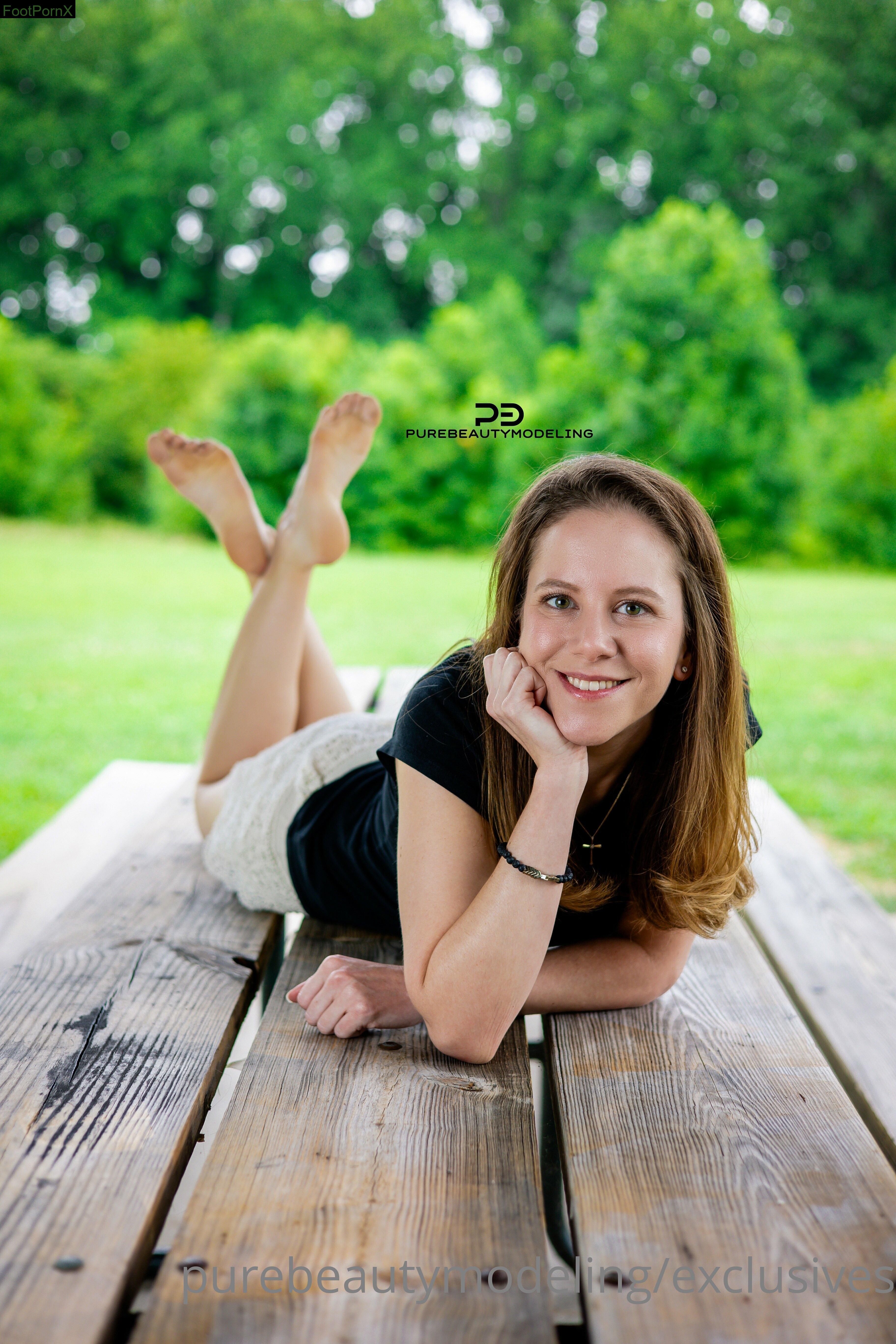 purebeautymodeling feet photo 12