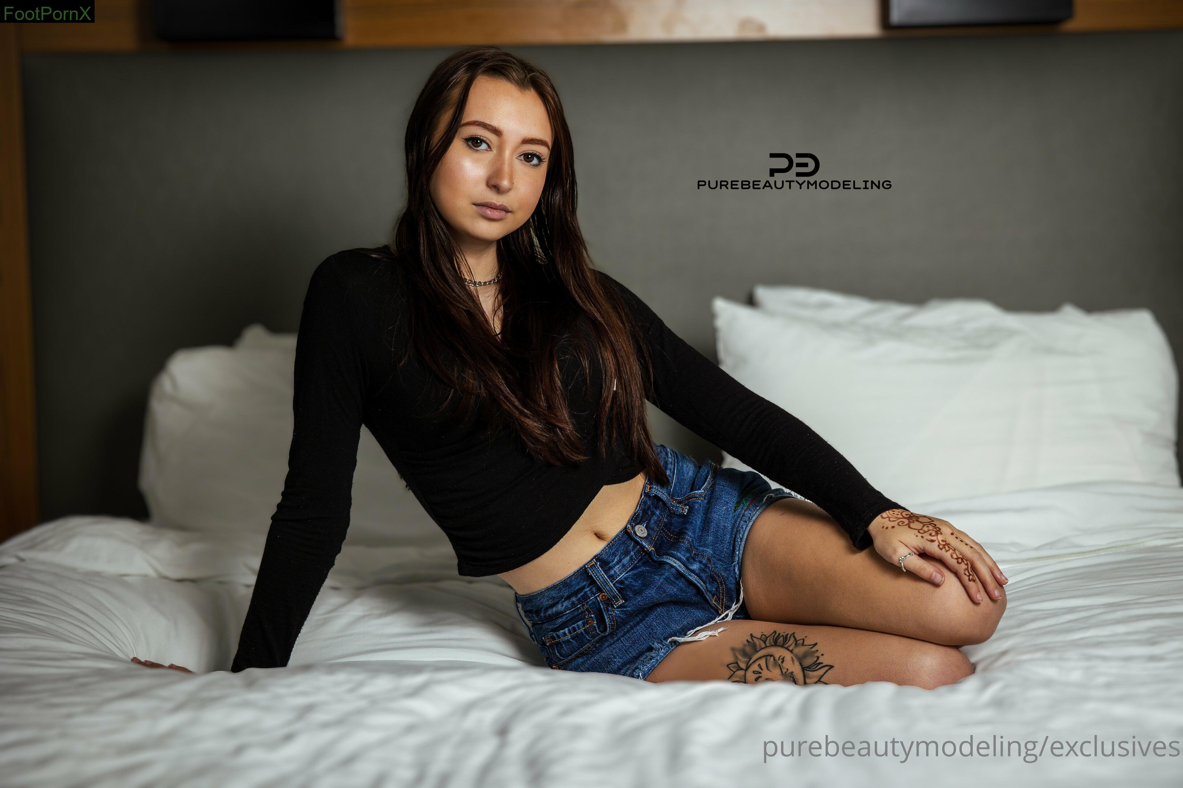 purebeautymodeling feet photo 9