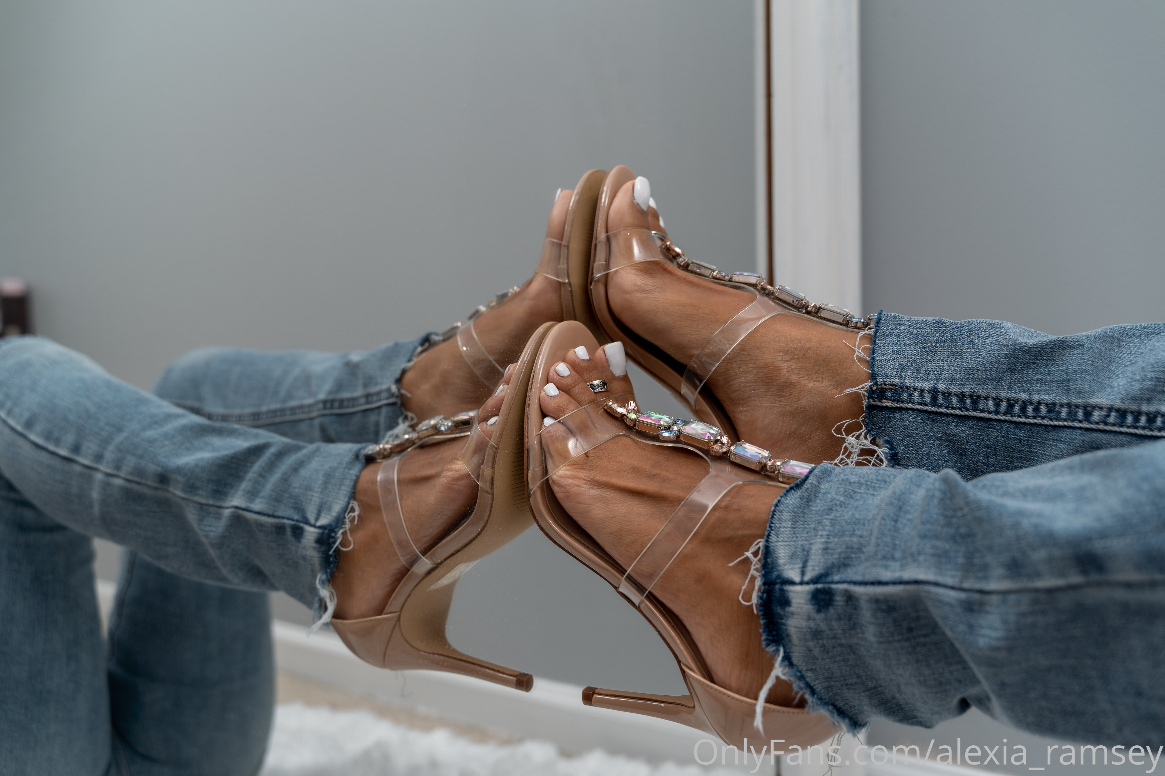 alexia_ramsey feet photo 16