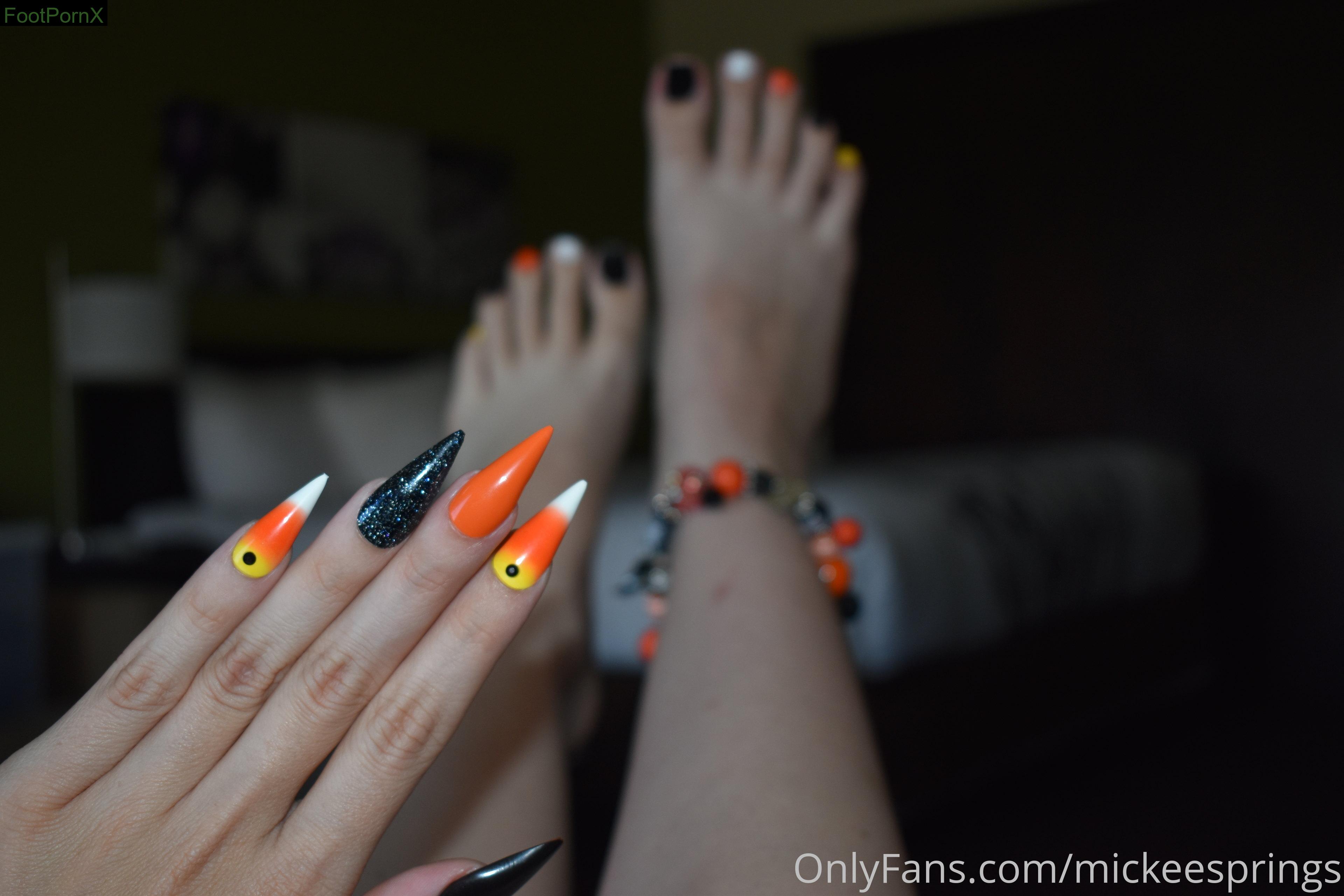 mickeesprings feet photo 1