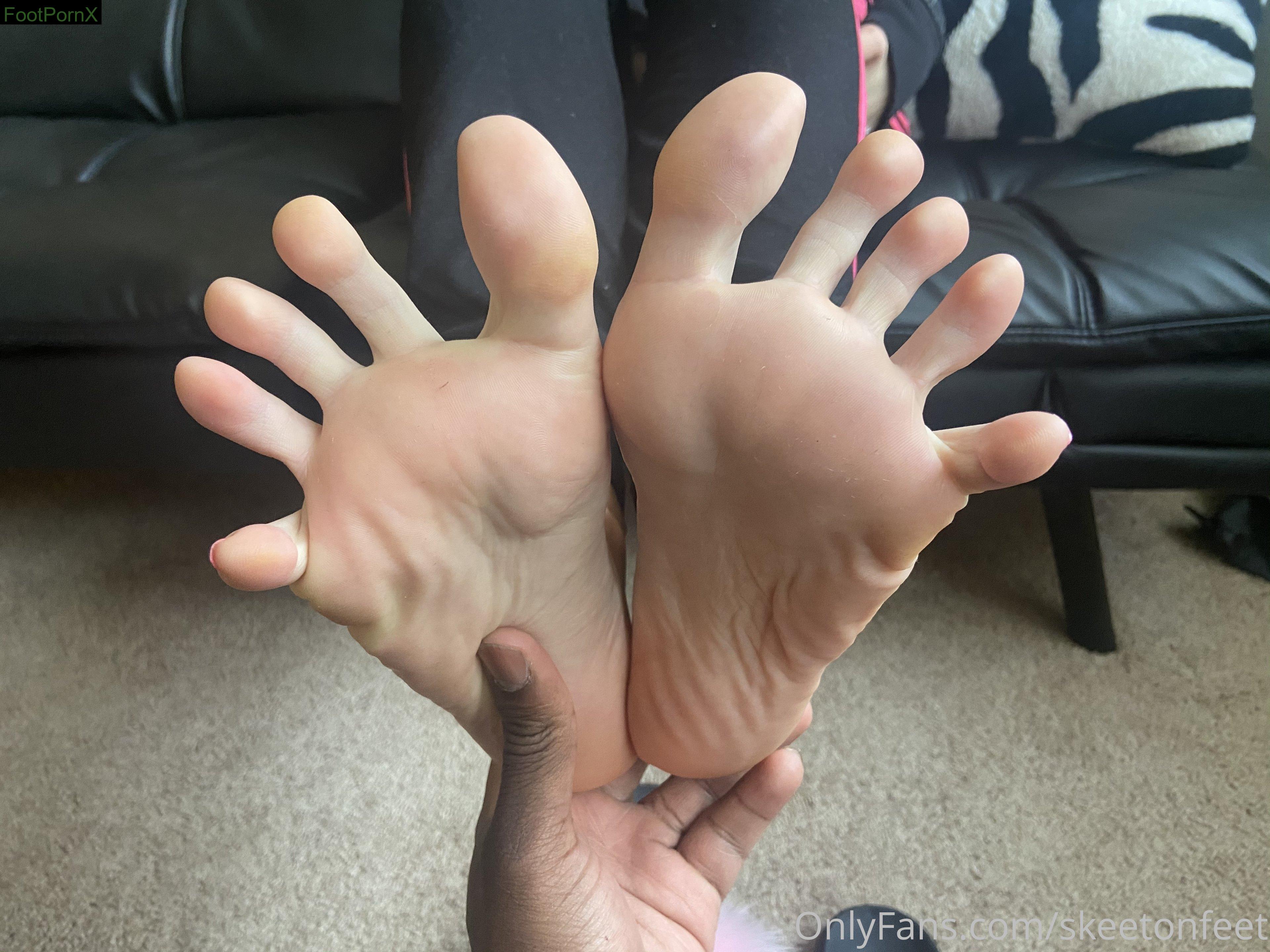 skeetonfeet feet photo 7