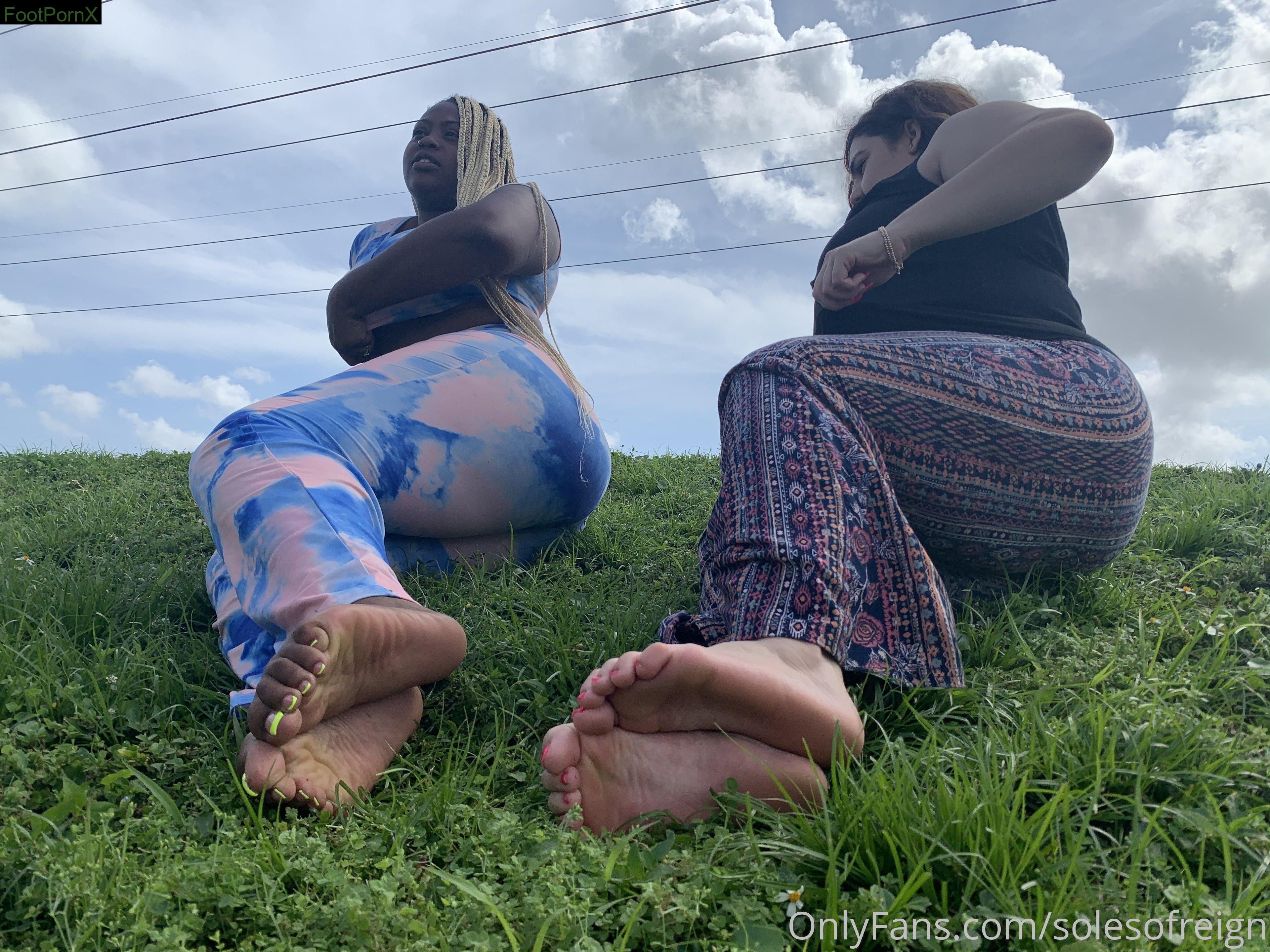thagoddessreignn feet photo 11