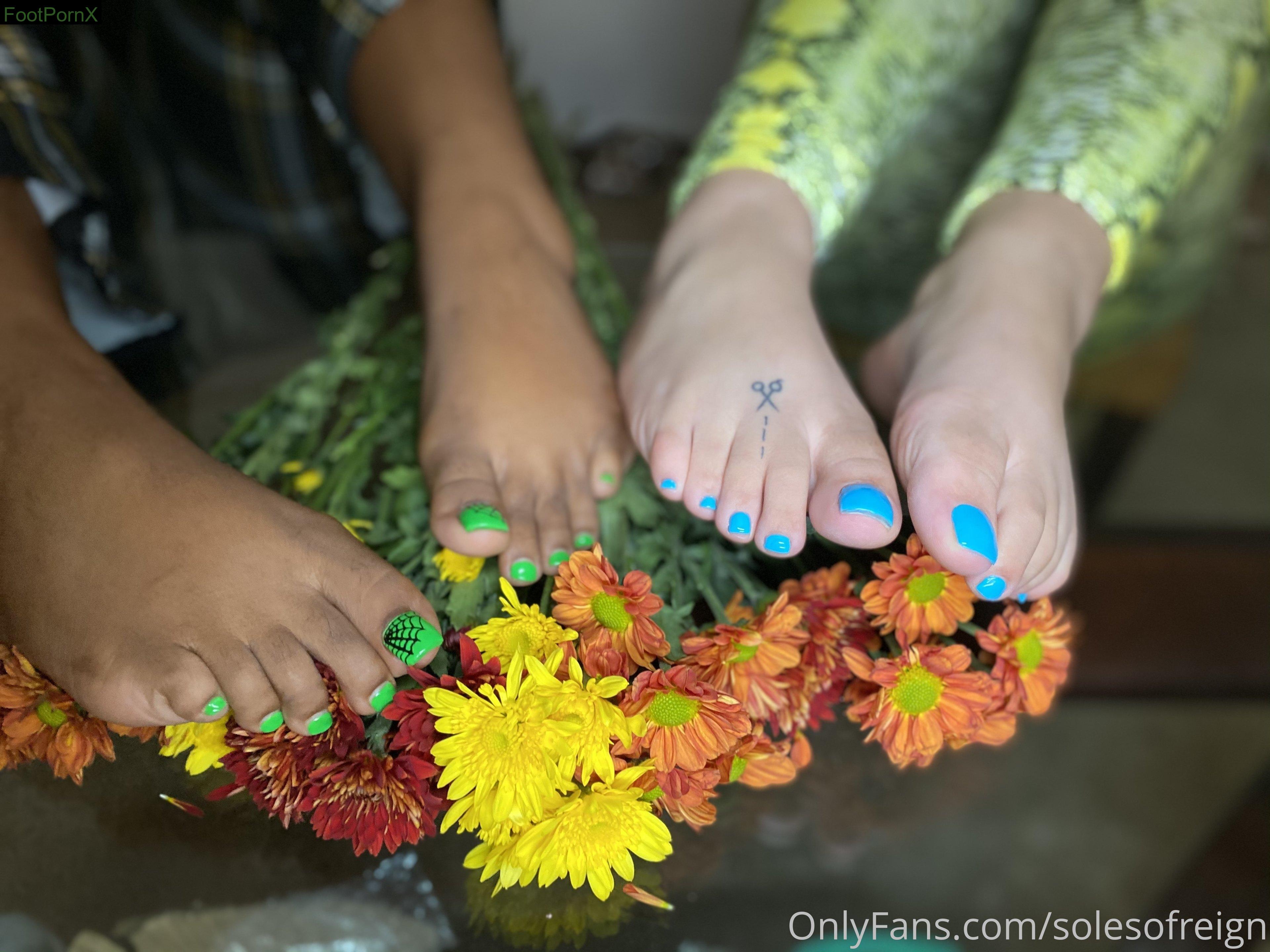 thagoddessreignn feet photo 18