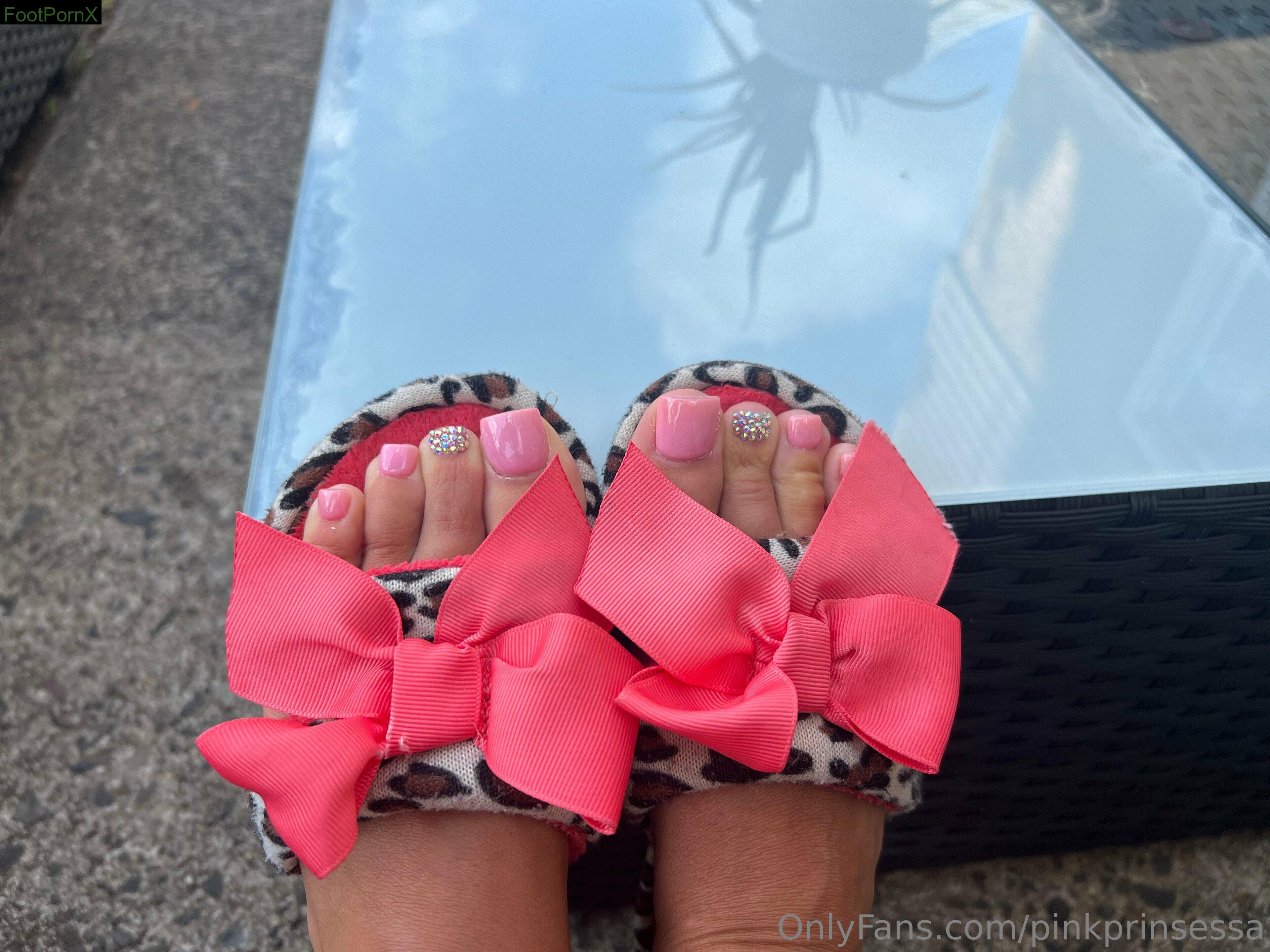 pinkprinsessa feet photo 7