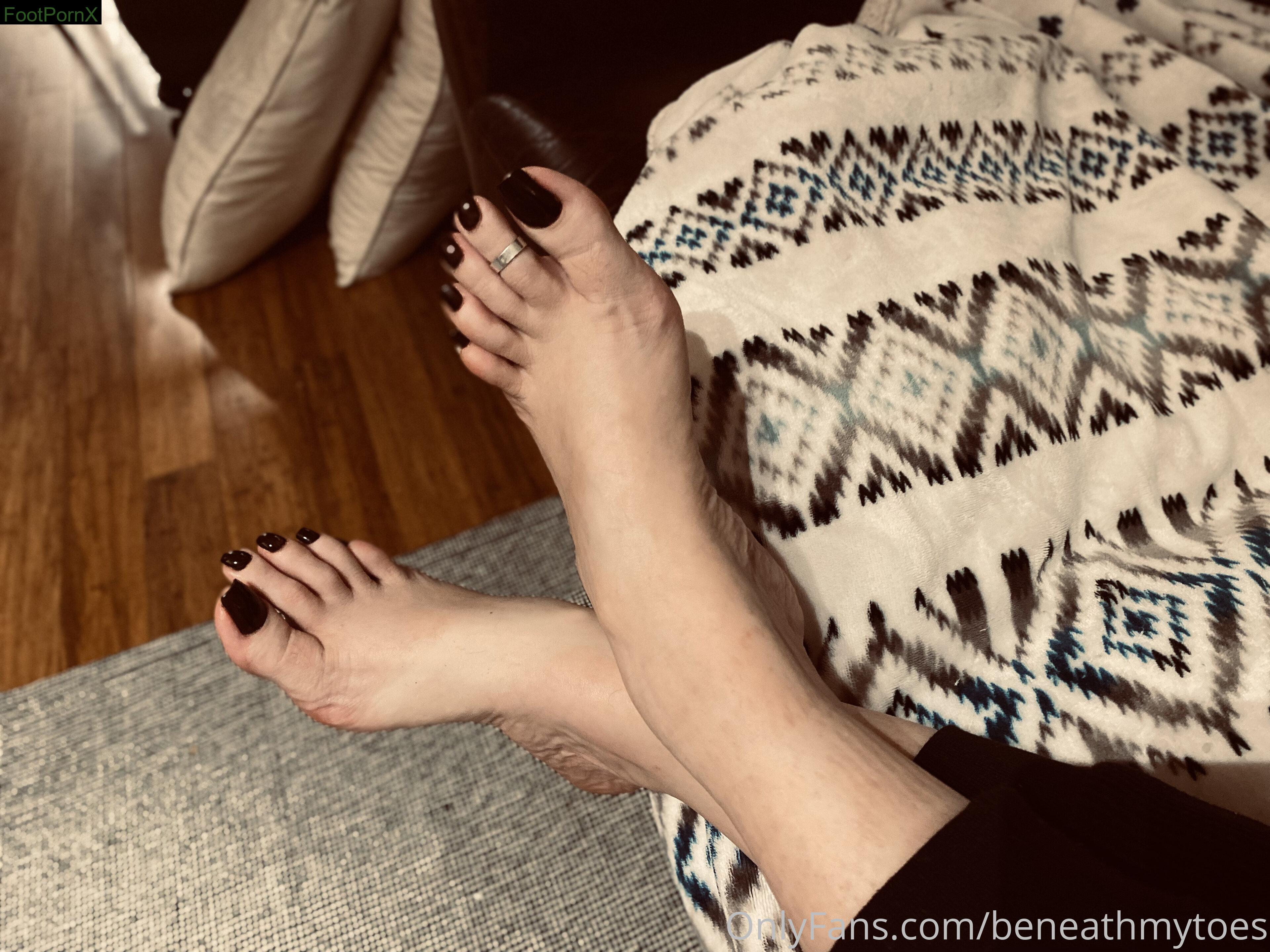 beneathmytoes feet photo 9
