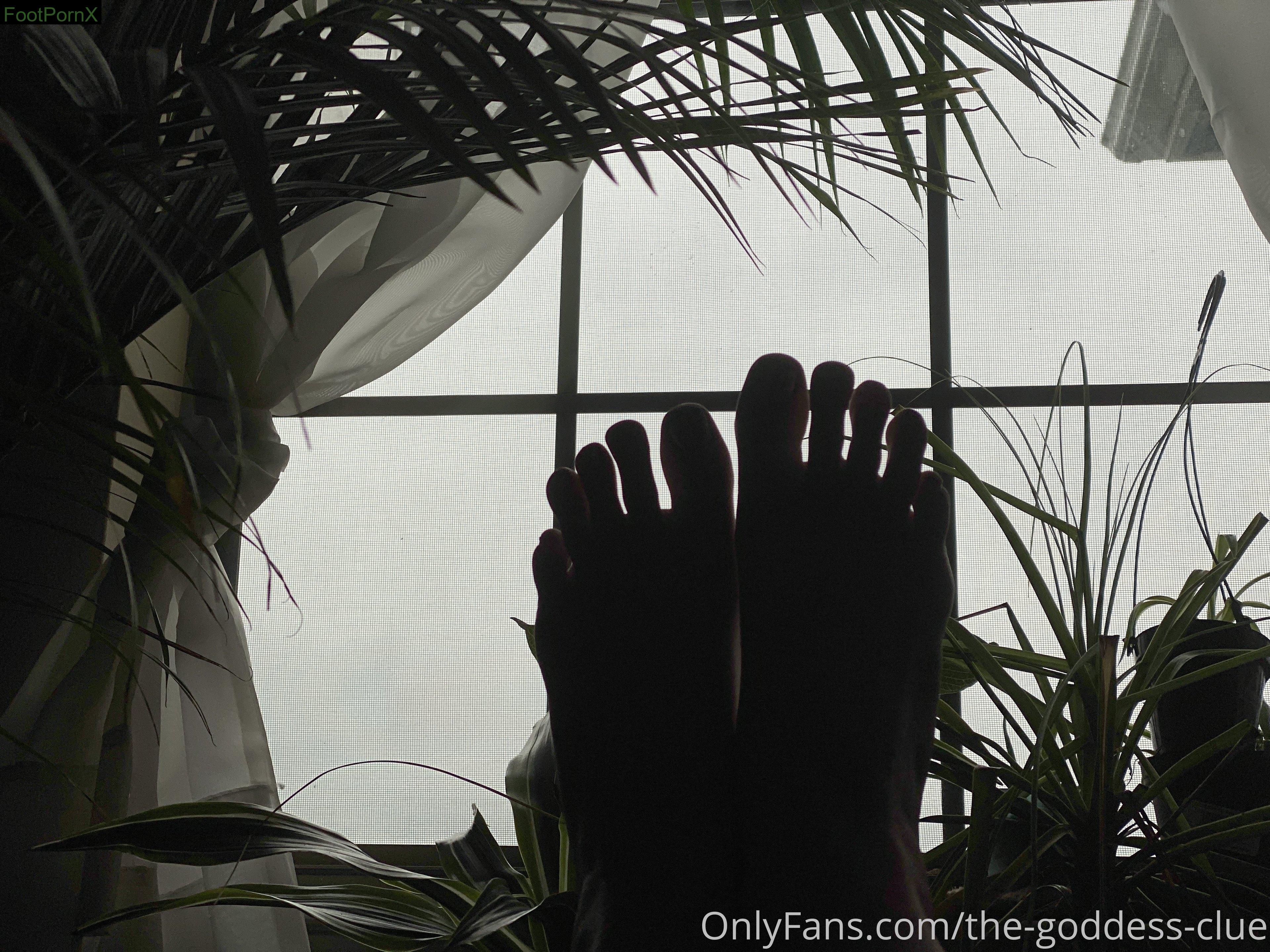 the-goddess-clue feet photo 1