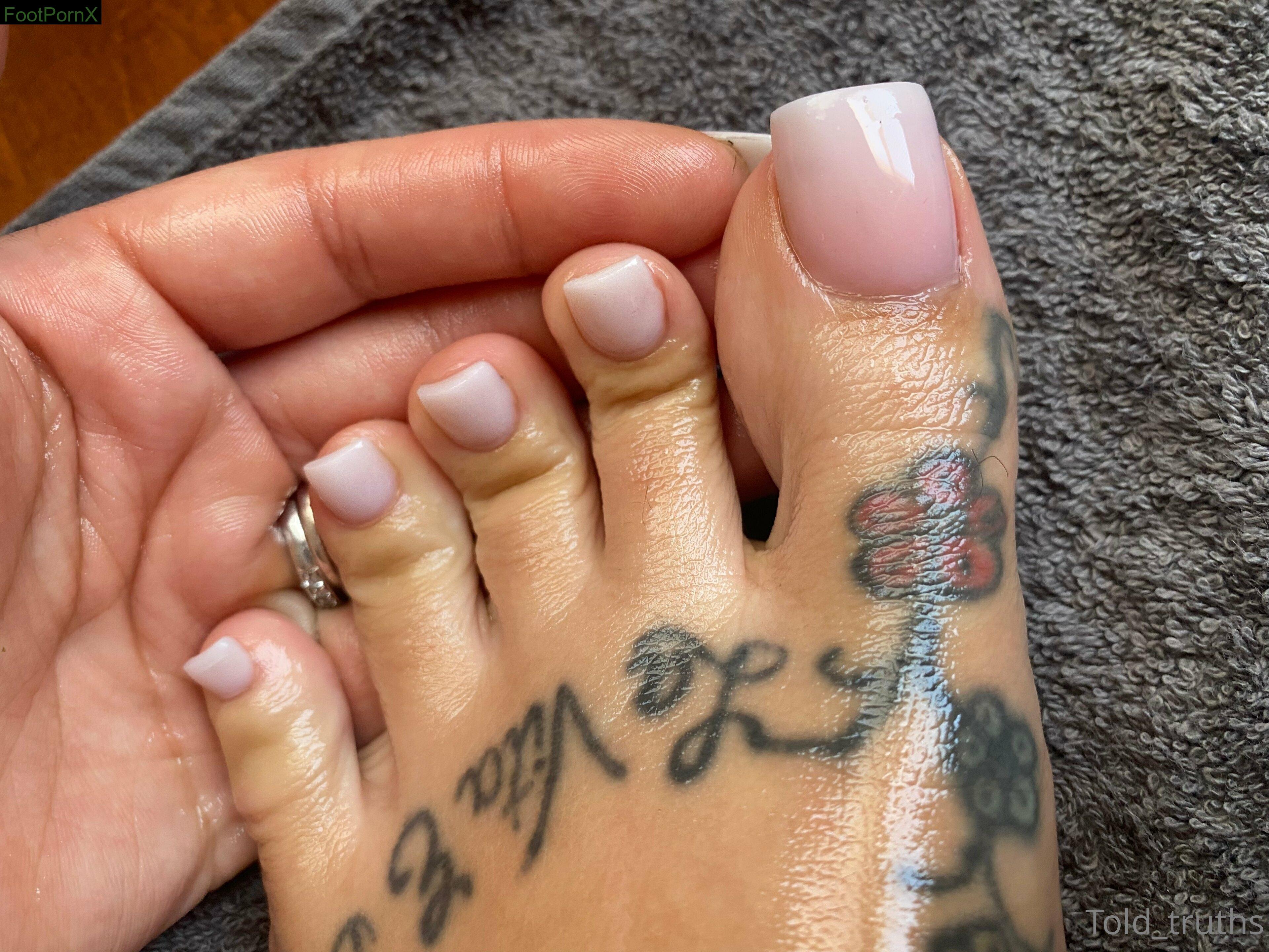 told_truths feet photo 21