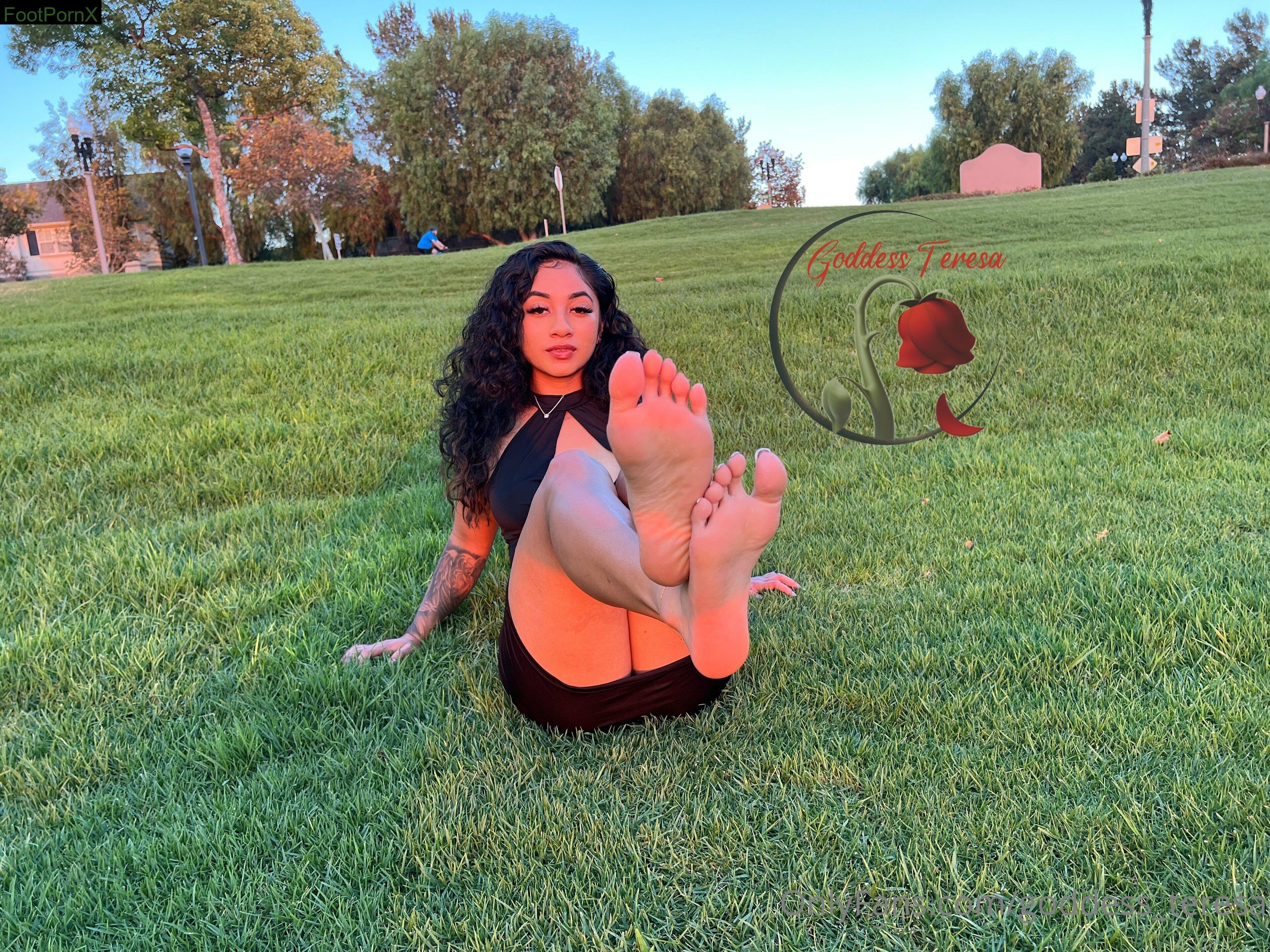 goddess_teresa feet photo 7