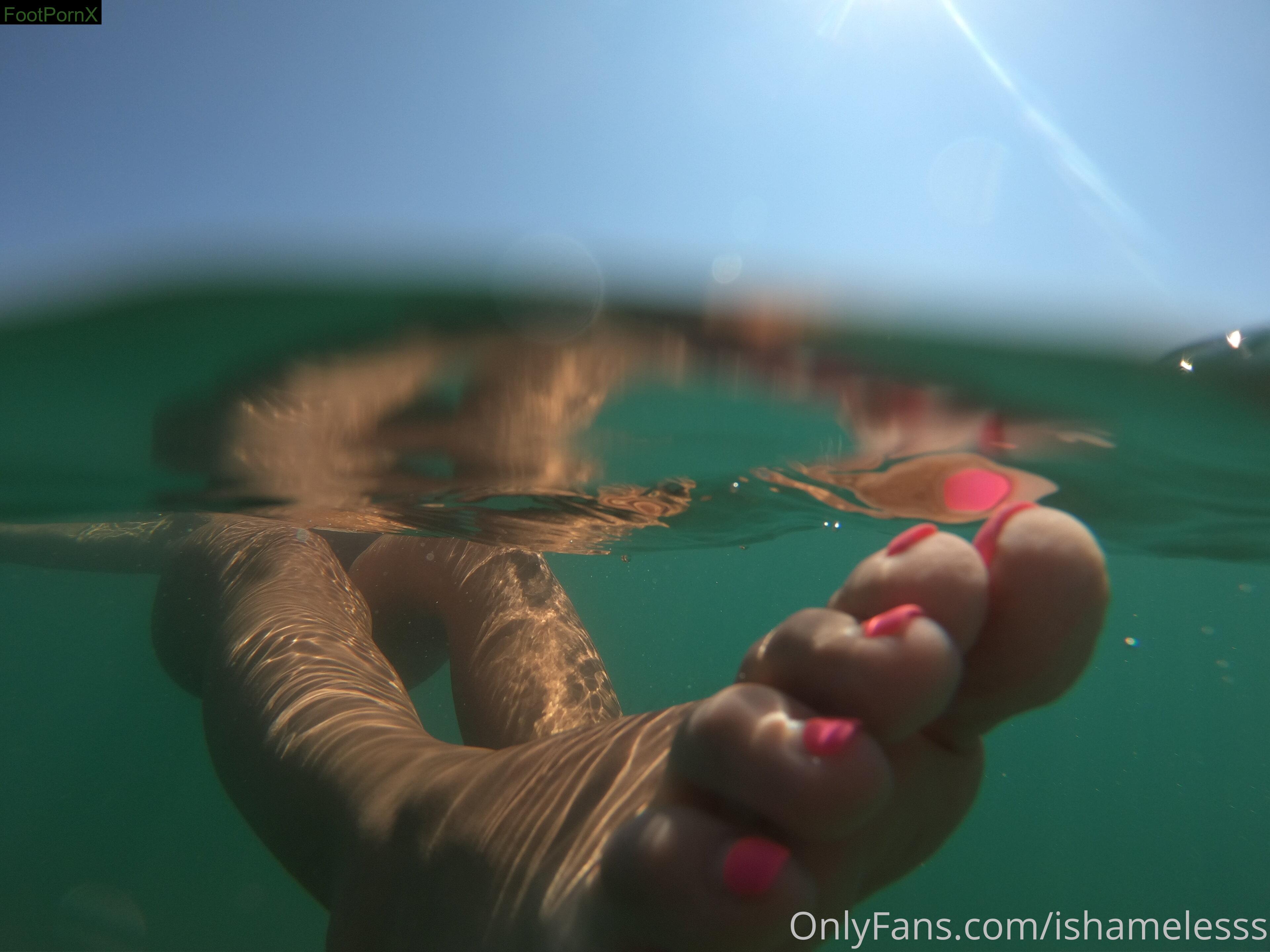 ishamelesss feet photo 15