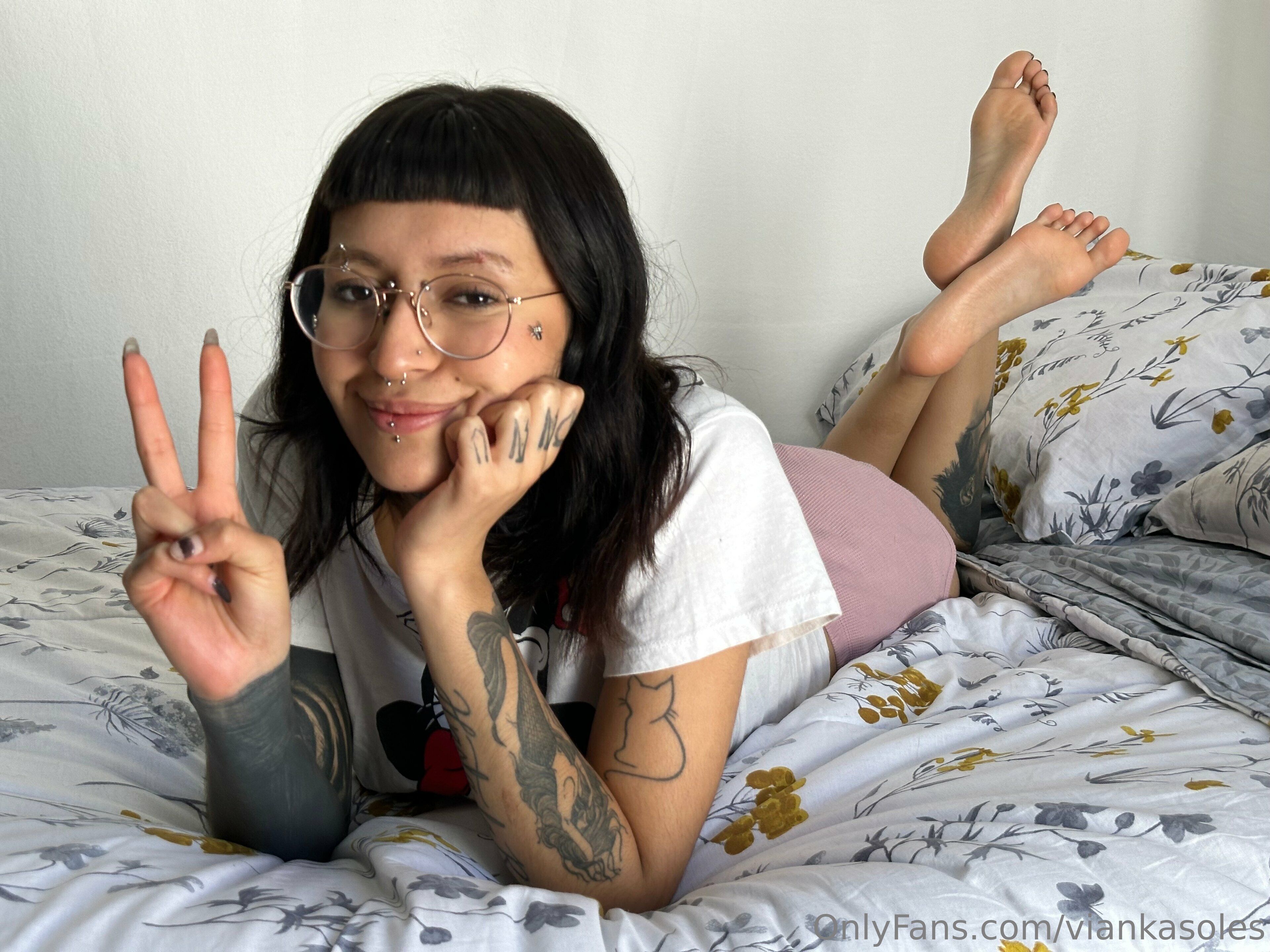 viankasoles feet photo 10