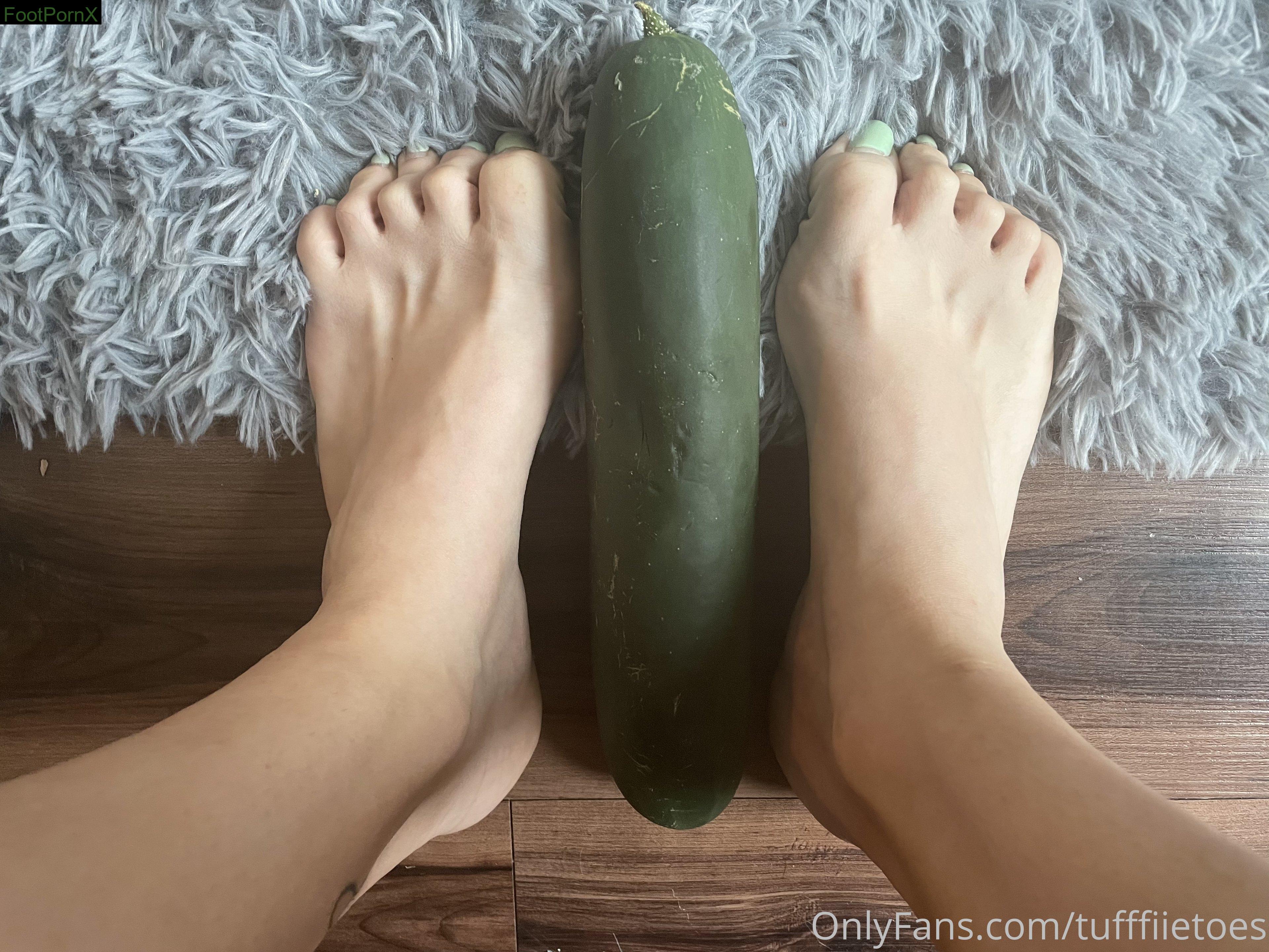 tuffiearchqueen feet photo 8