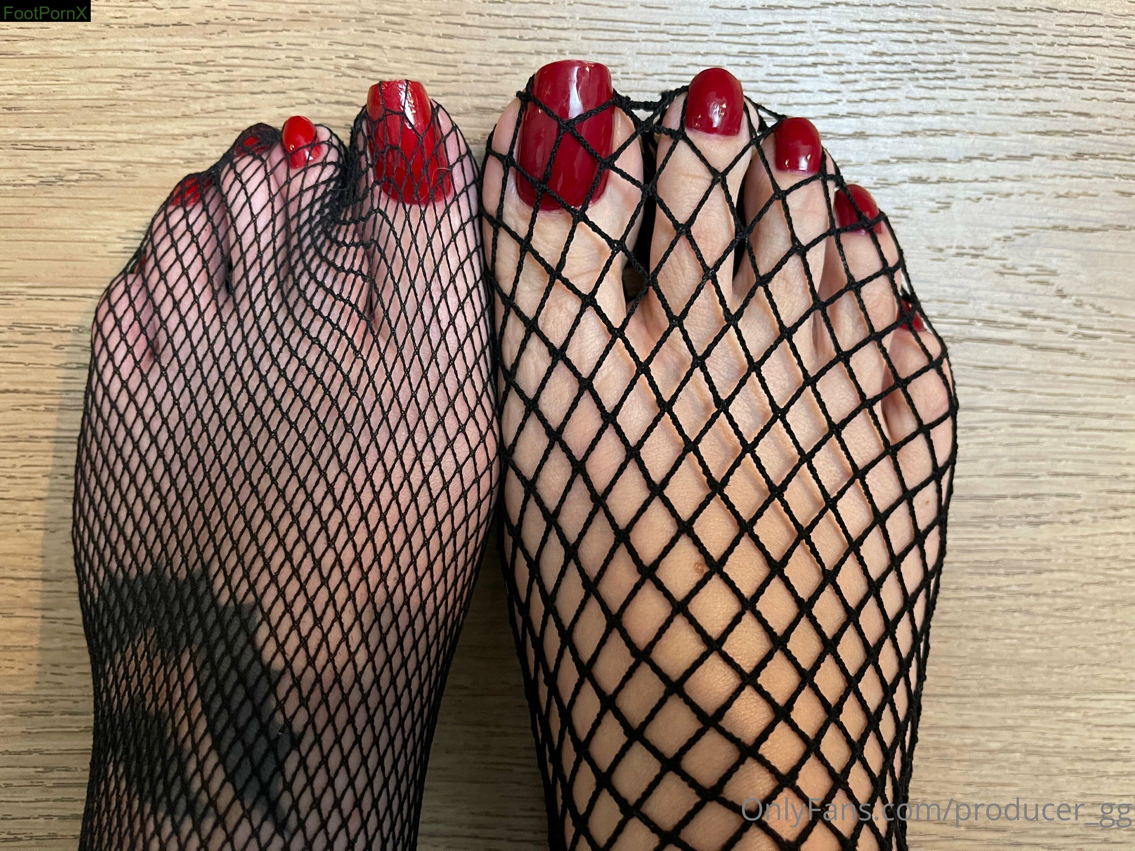 producer_gg feet photo 13