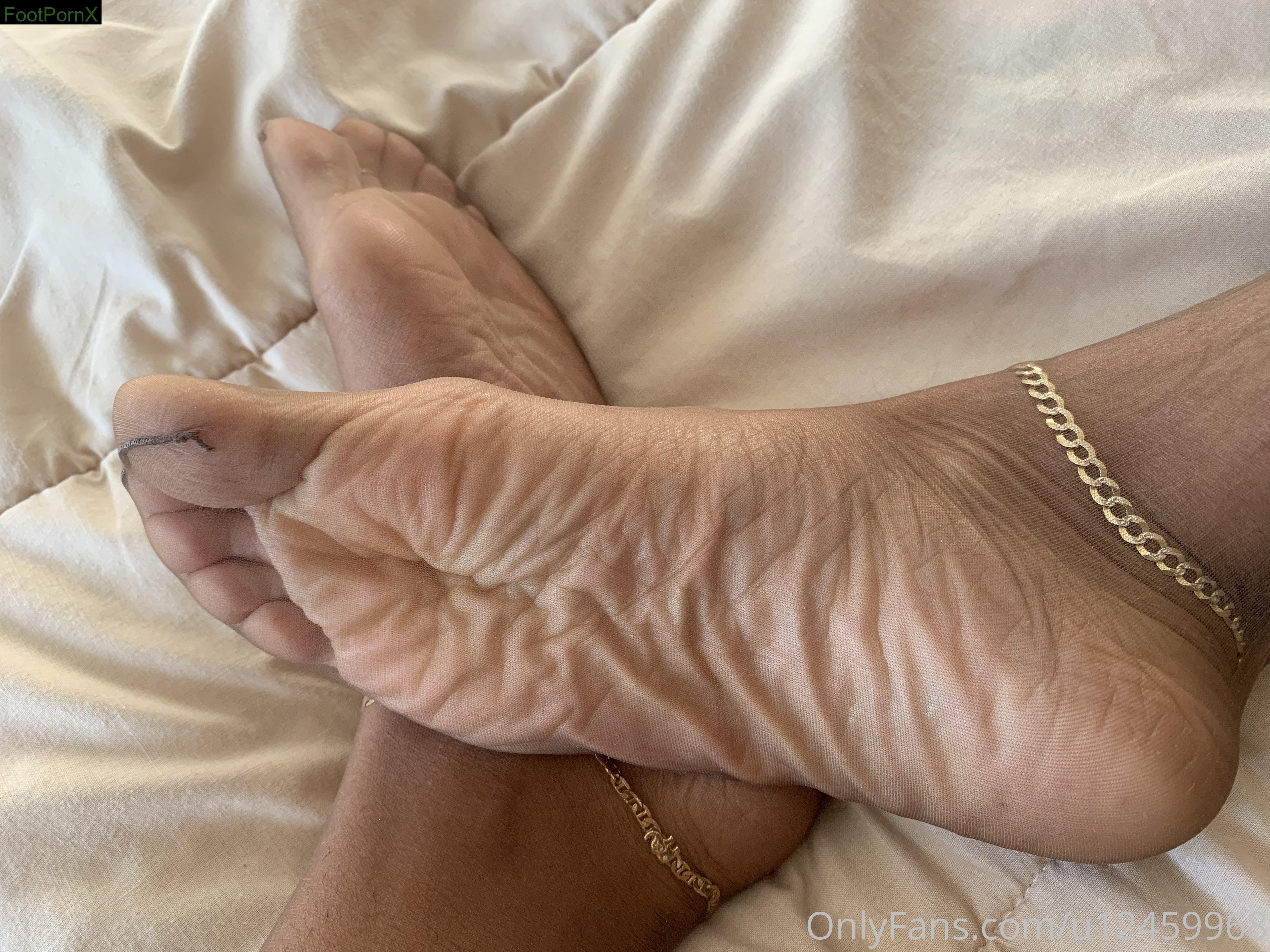 queenyesseniasfeet feet photo 3
