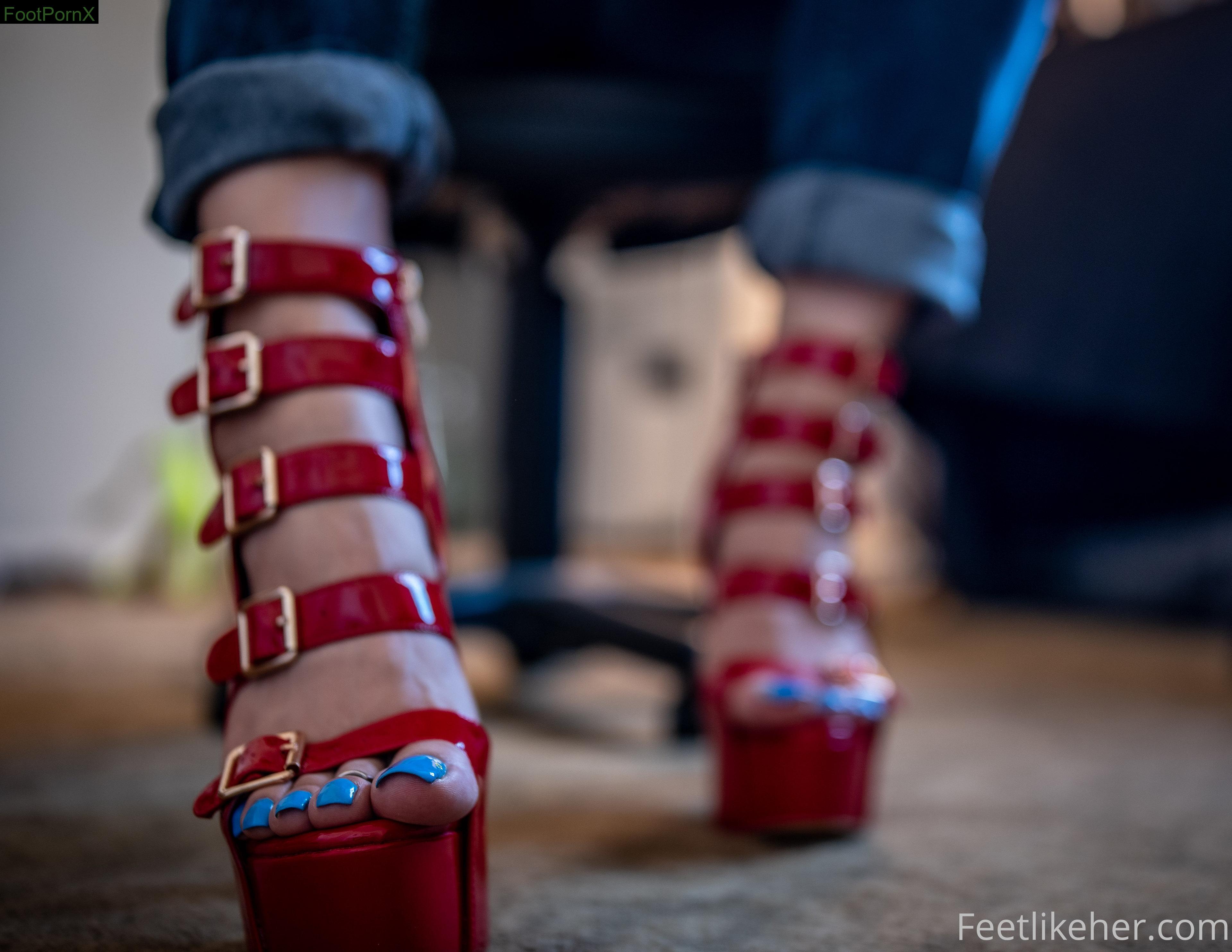 femninfeet feet photo 10