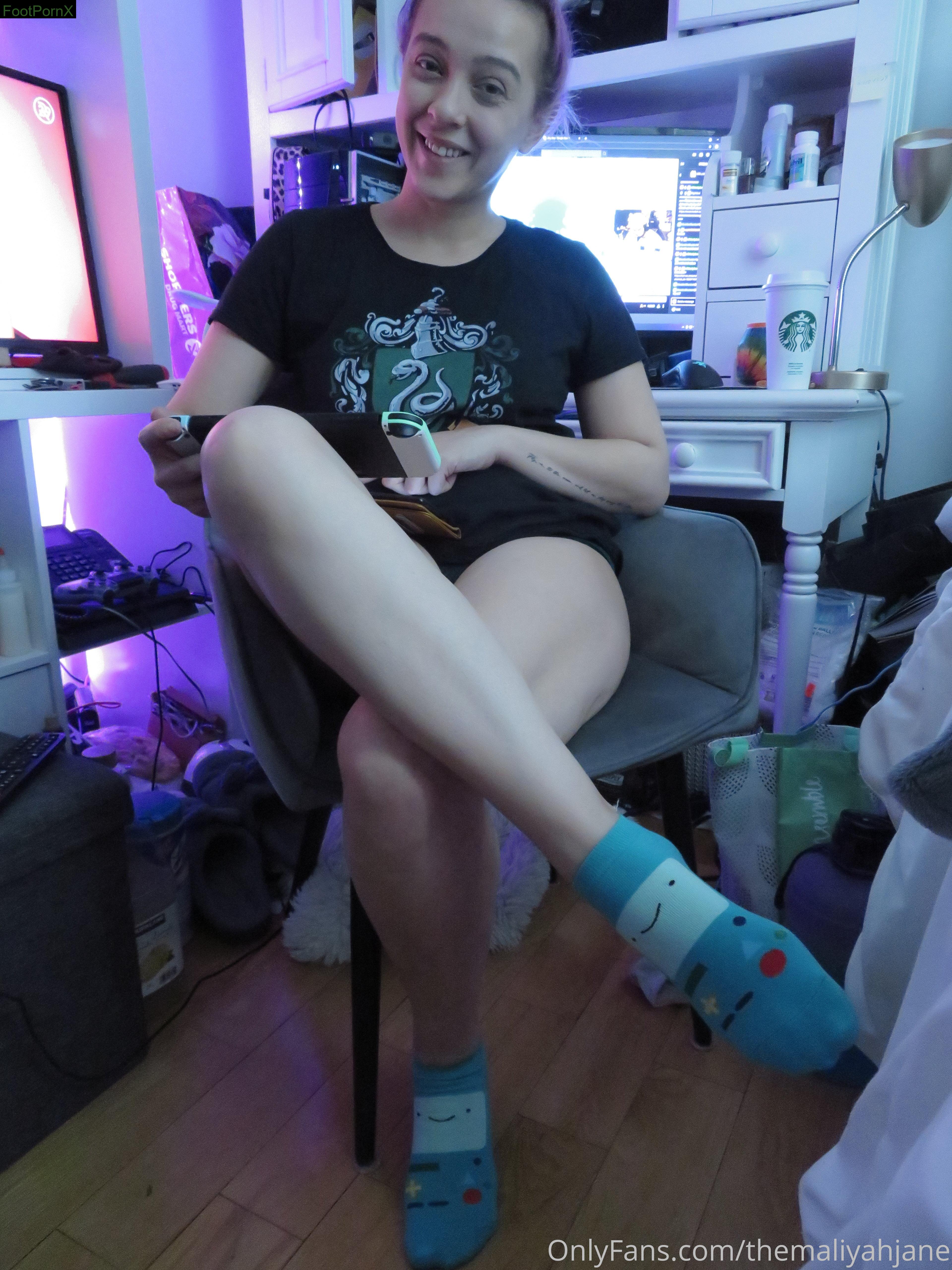 themaliyahjane feet photo 4