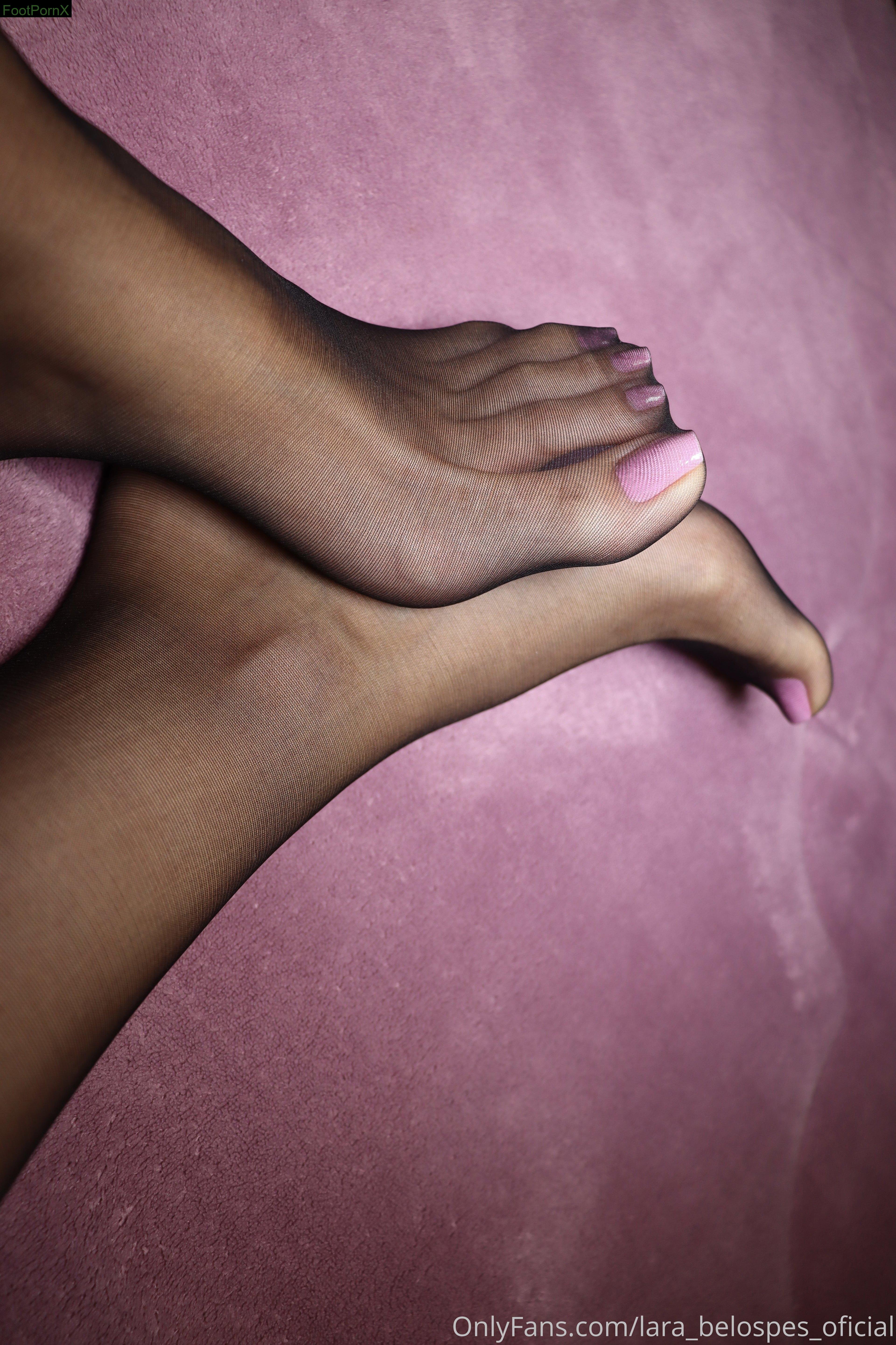 lara_belospes_oficial feet photo 12