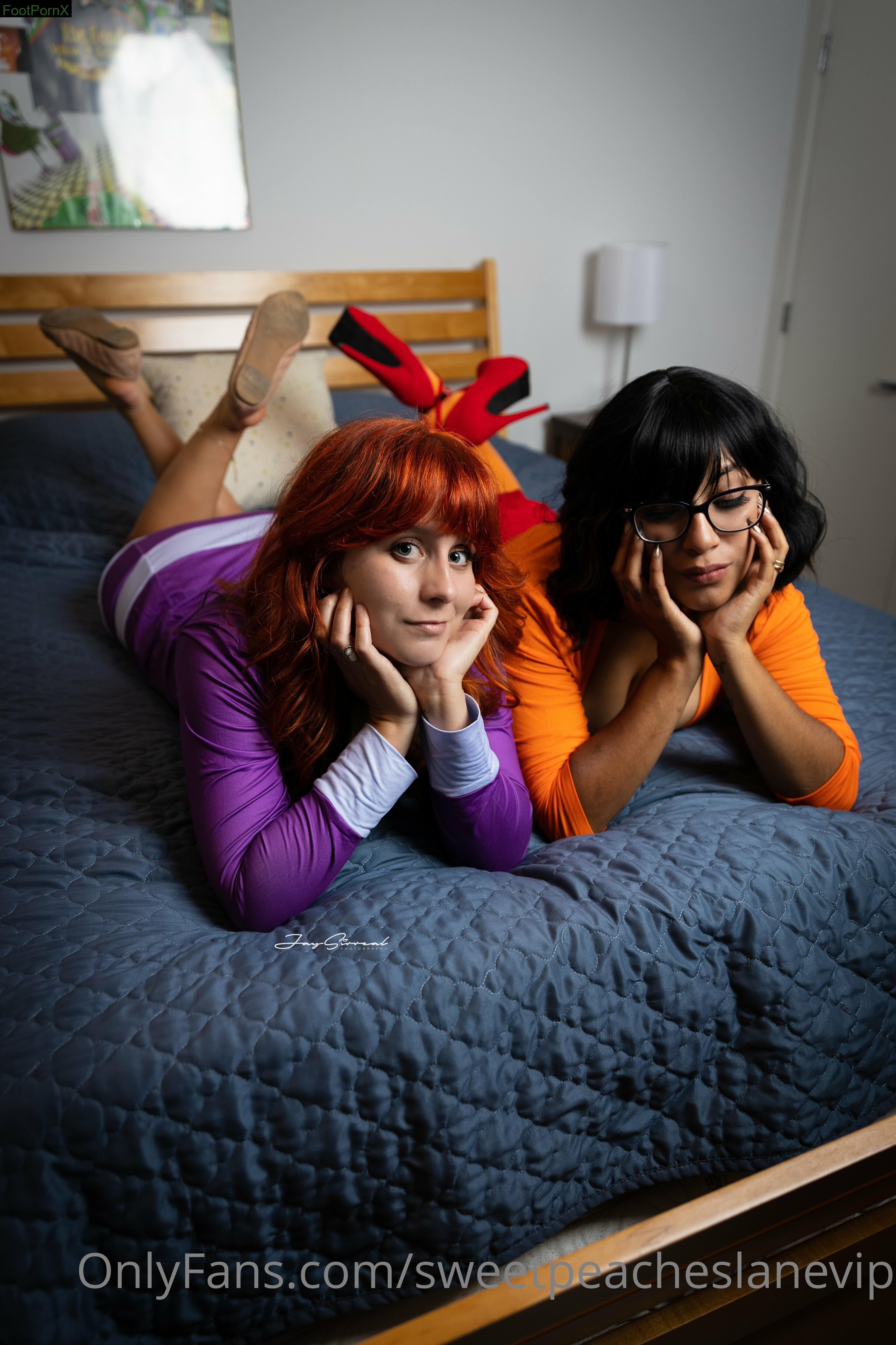 sweetpeacheslanevip feet photo 4
