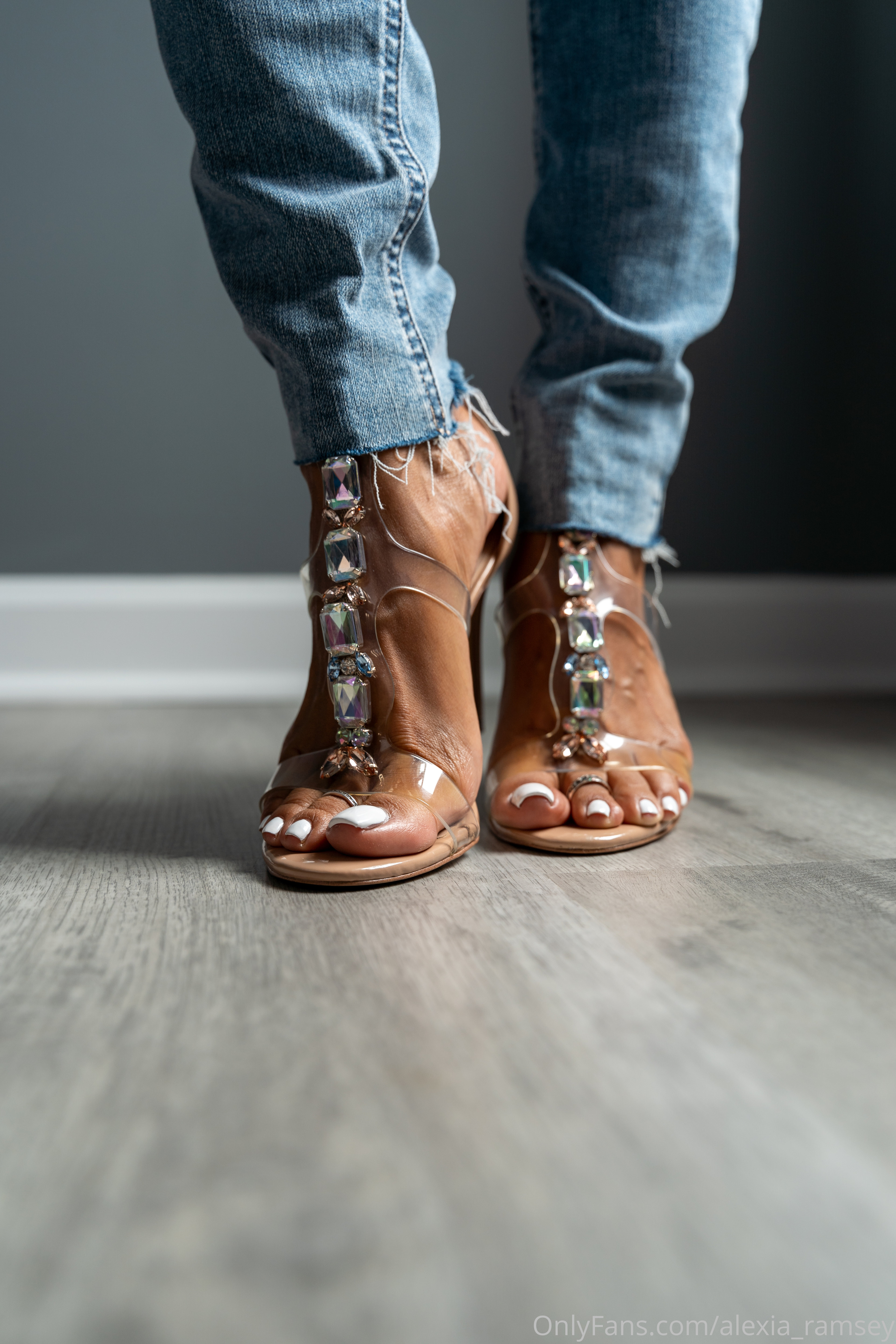 alexia_ramsey feet photo 16