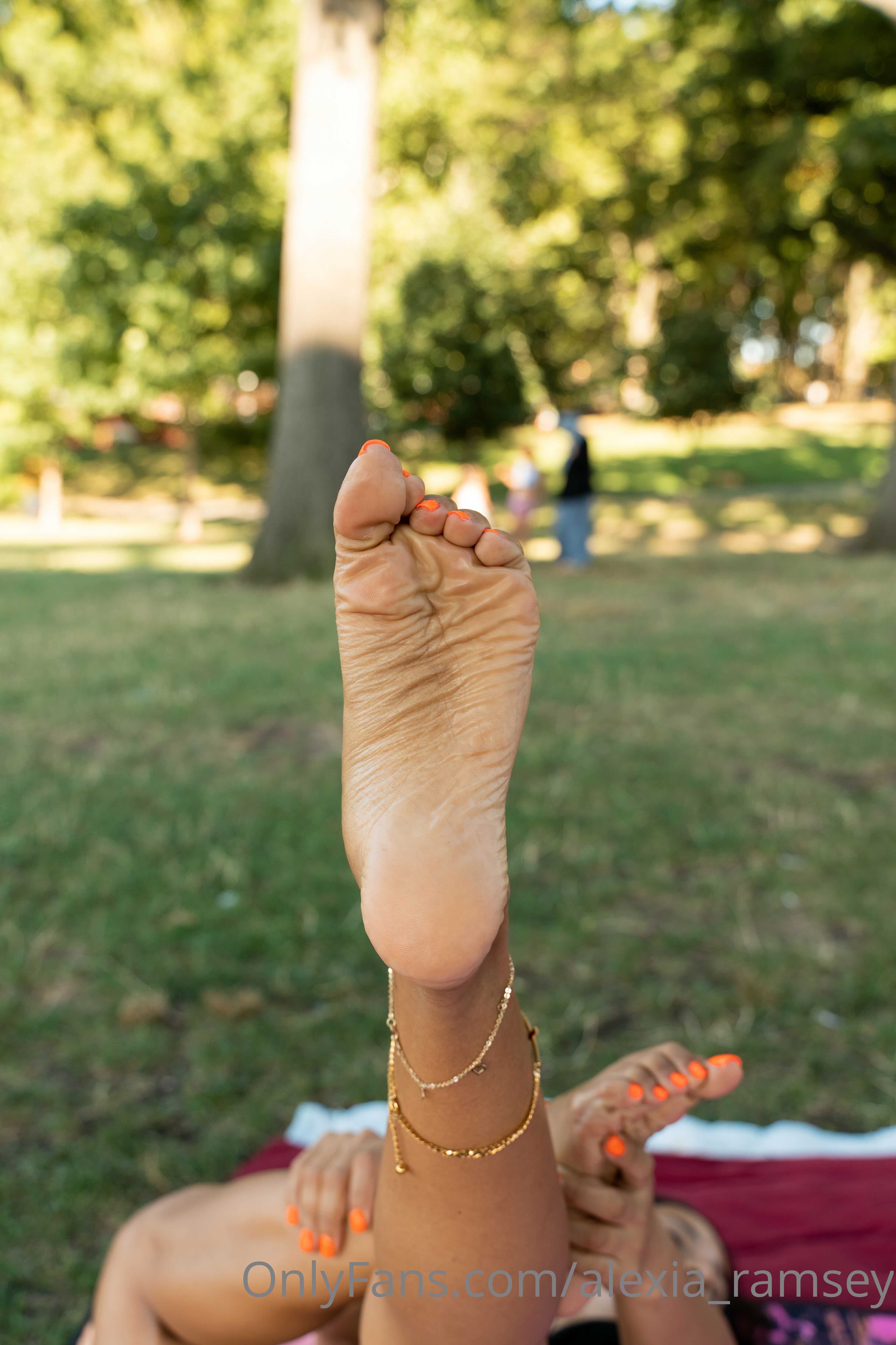 alexia_ramsey feet photo 15