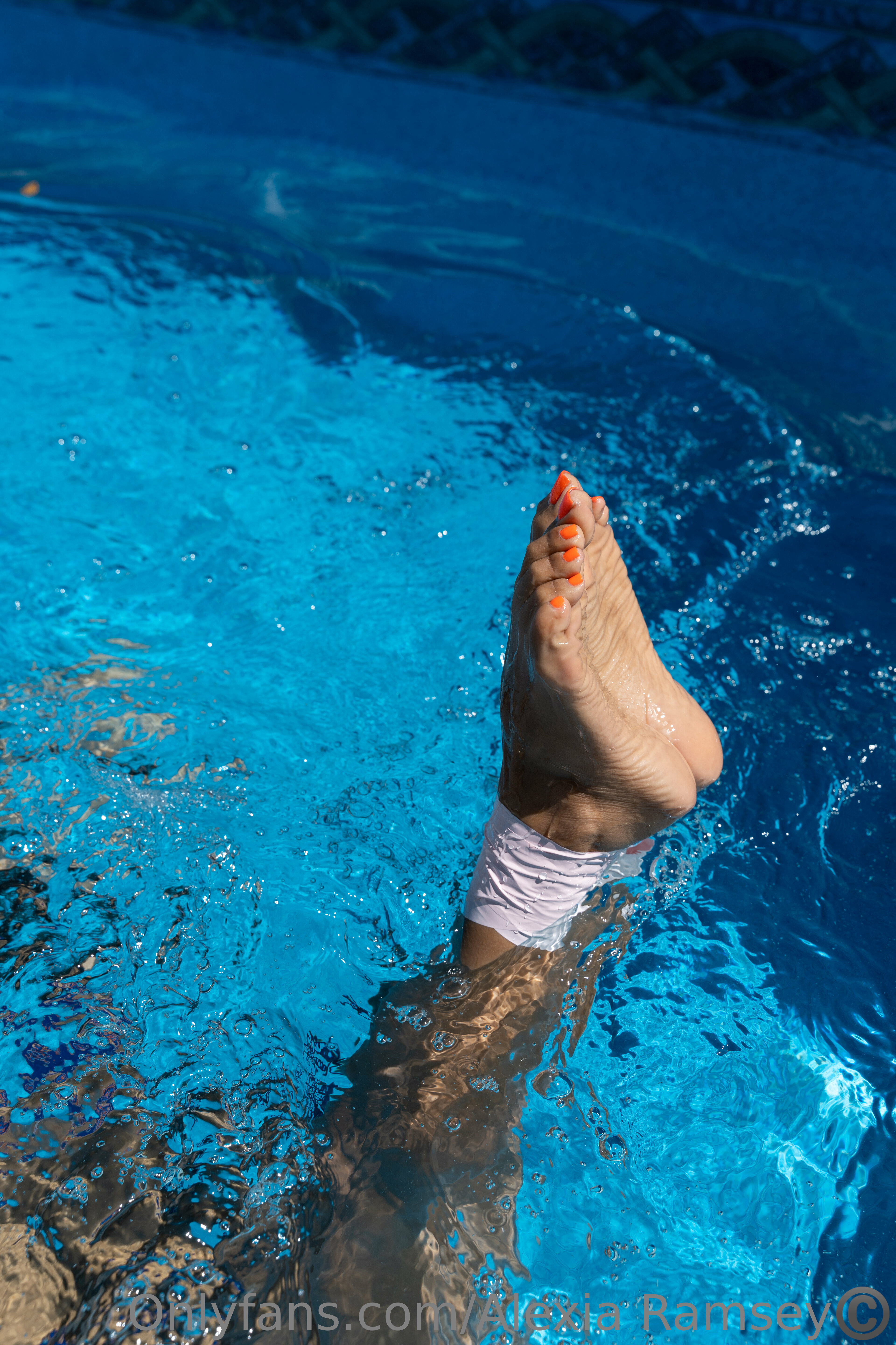 alexia_ramsey feet photo 16